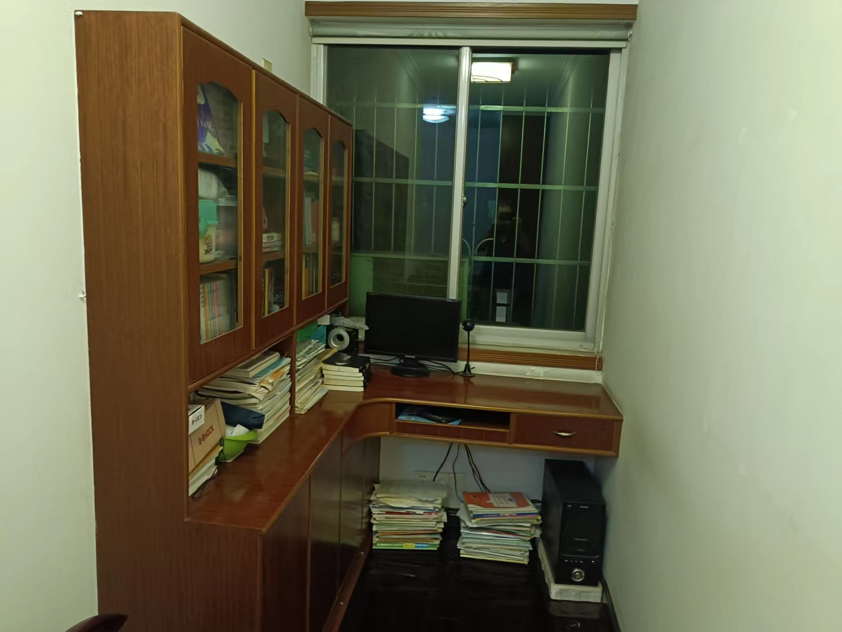 东城家园一期  3室2厅2卫    68.0万 东城家园一期  3室2厅2卫    68.0万客厅