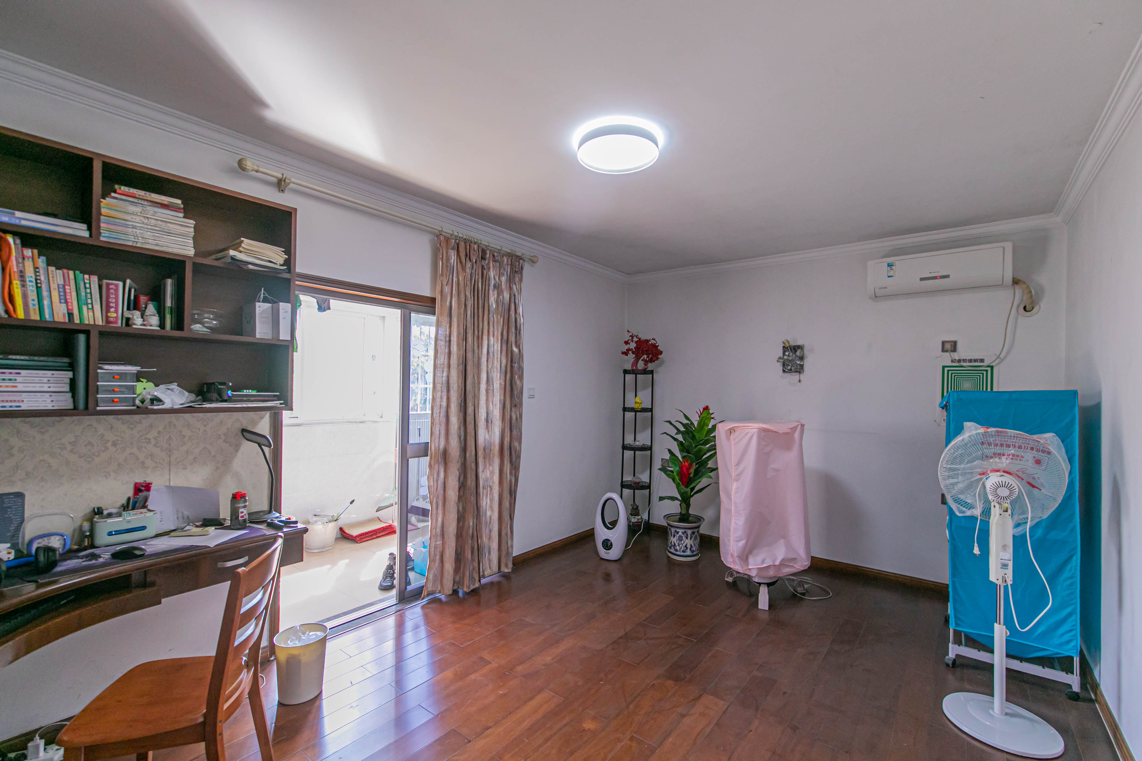 开源鑫阁 4室2厅2卫 88.0万 开源鑫阁 4室2厅2卫 88.0万卧室