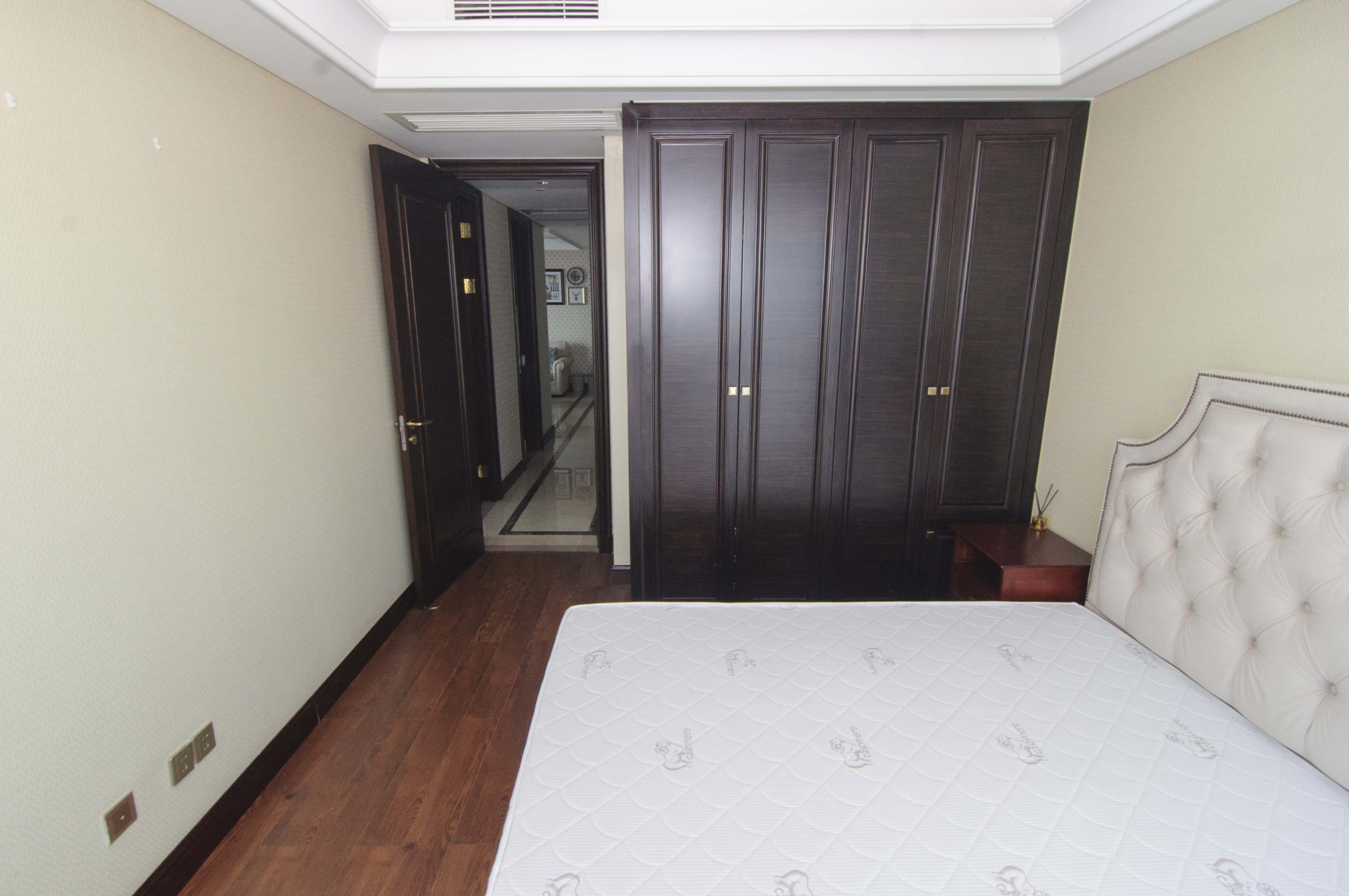 华远国际公寓  2室2厅1卫    235.0万卧室