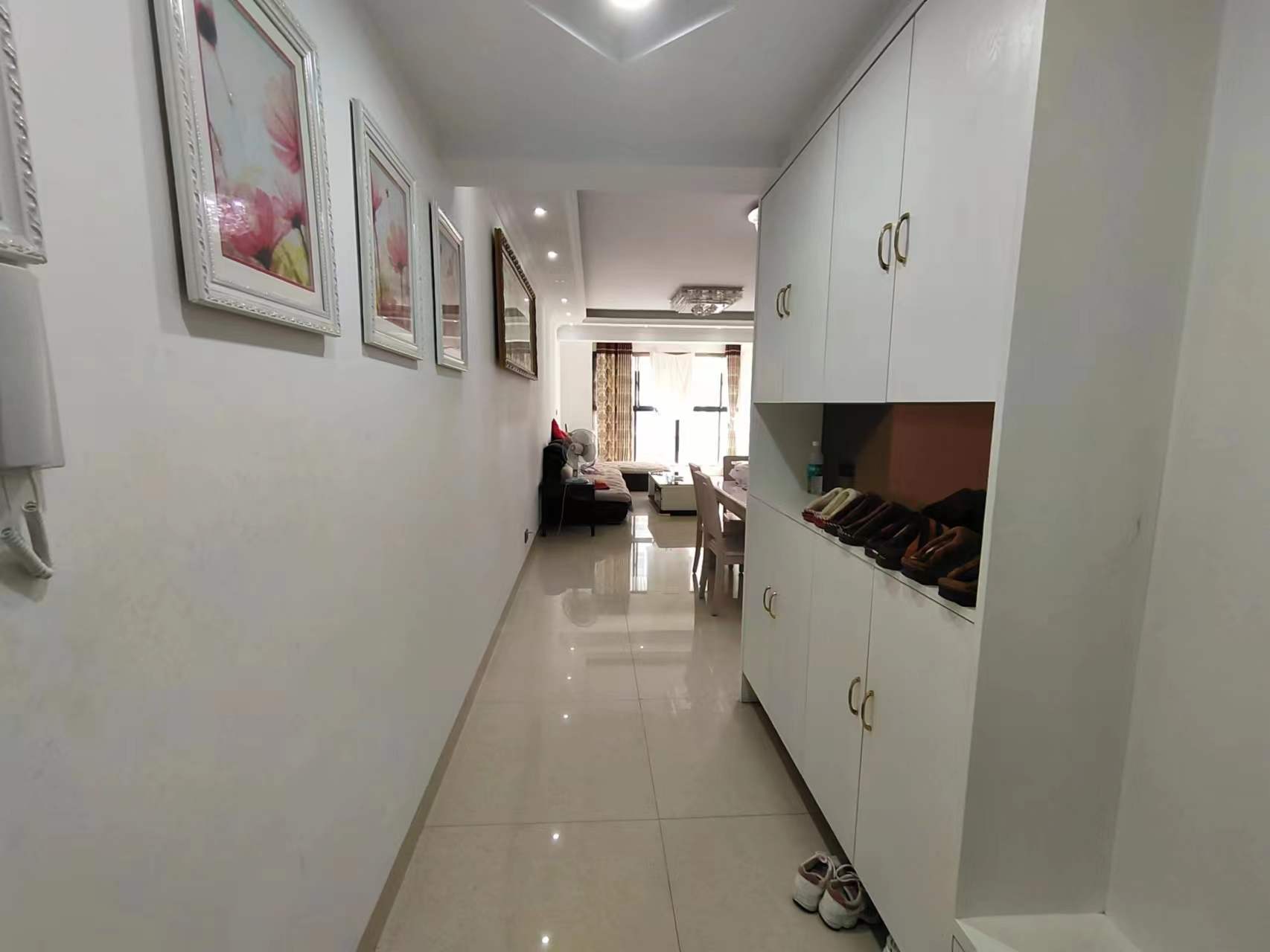 香博堡 0室0厅0卫 68.0万 香博堡 0室0厅0卫 68.0万客厅