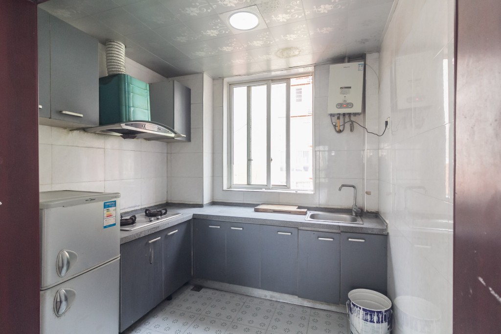 东城名苑 2室1厅1卫 31.0万 东城名苑 2室1厅1卫 31.0万厨房