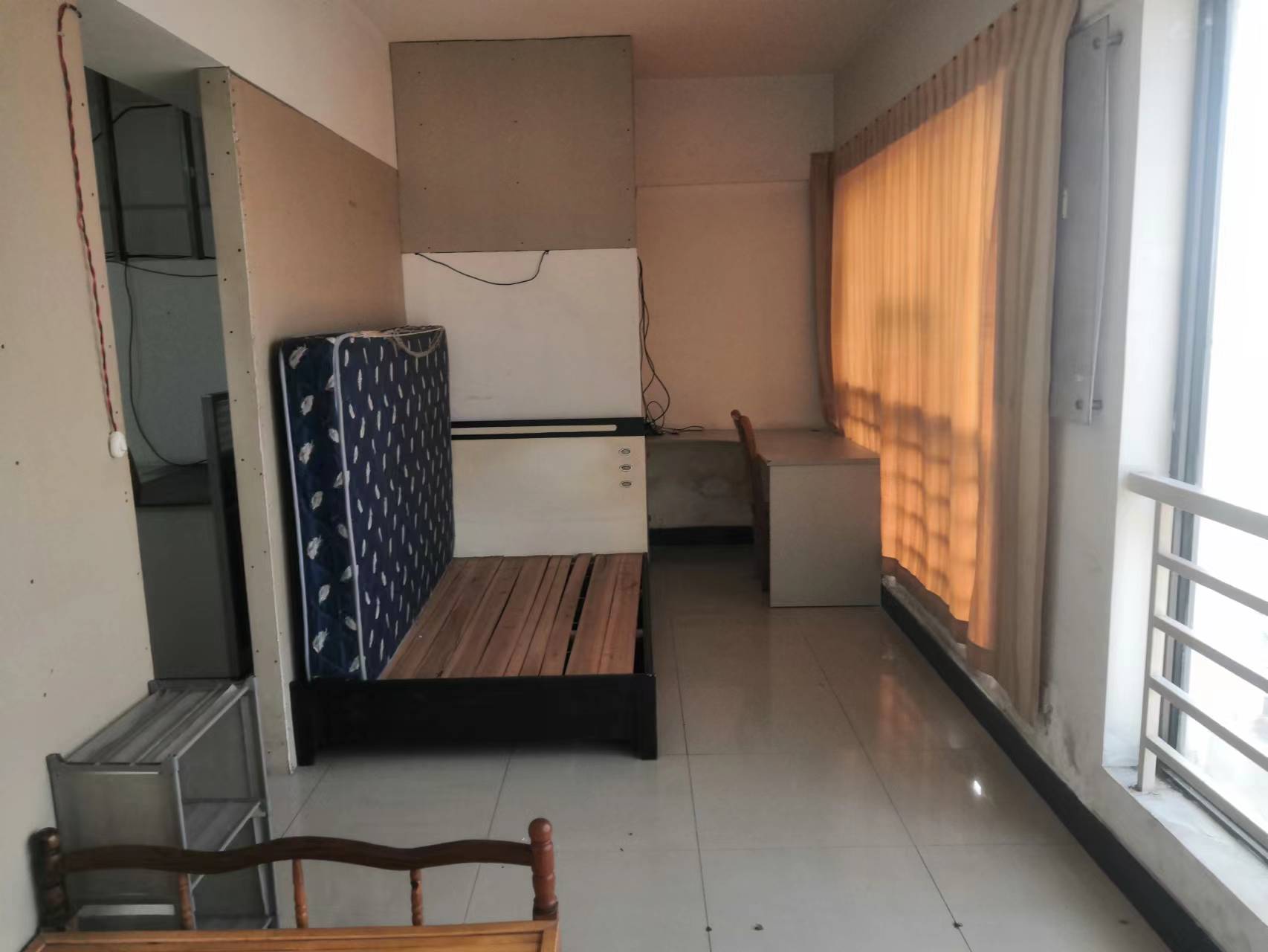 中房电脑大市场 1室1厅1卫 55.0万 中房电脑大市场 1室1厅1卫 55.0万客厅