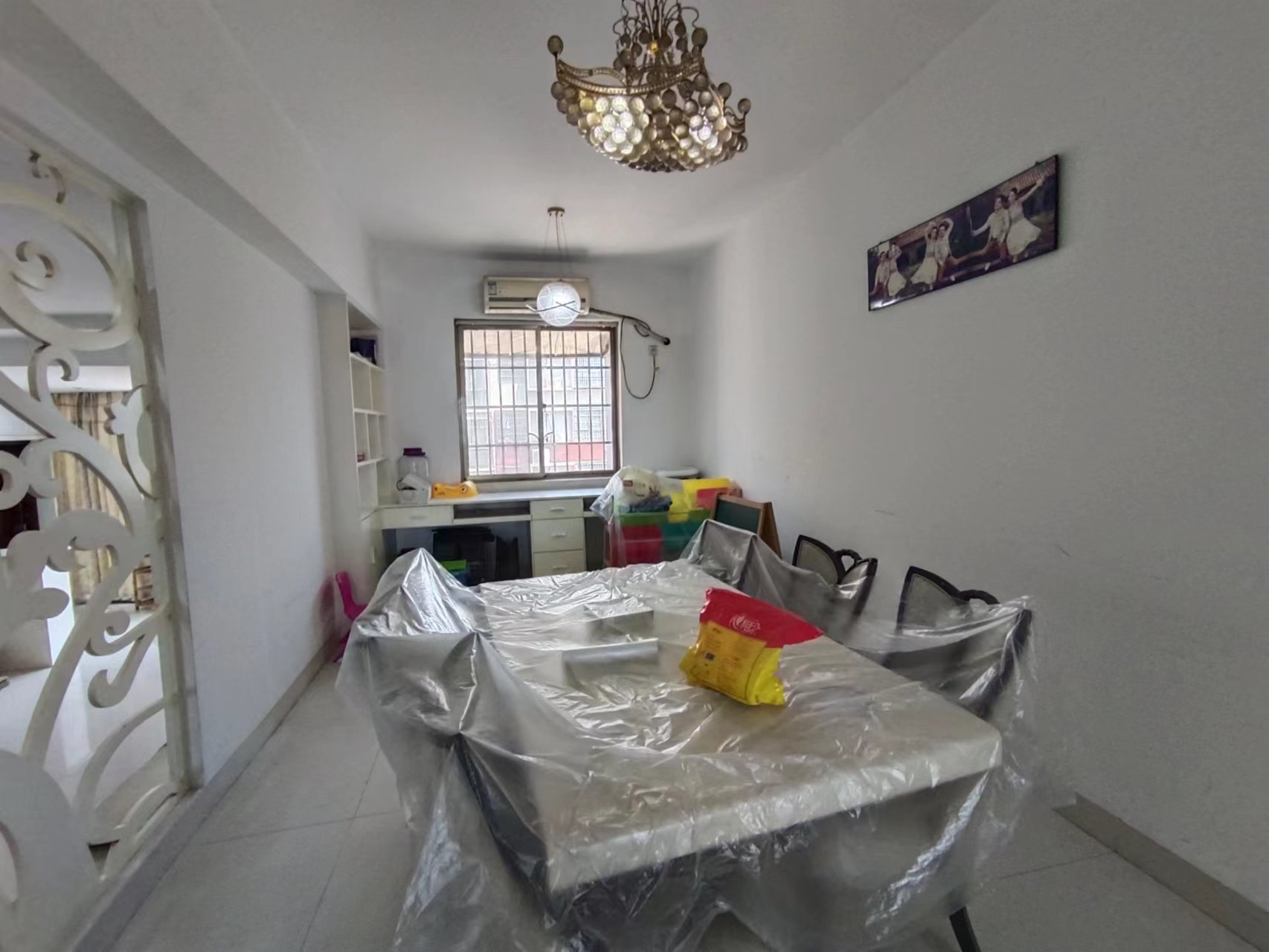 景秀名园 3室2厅2卫 55.0万 景秀名园 3室2厅2卫 55.0万客厅