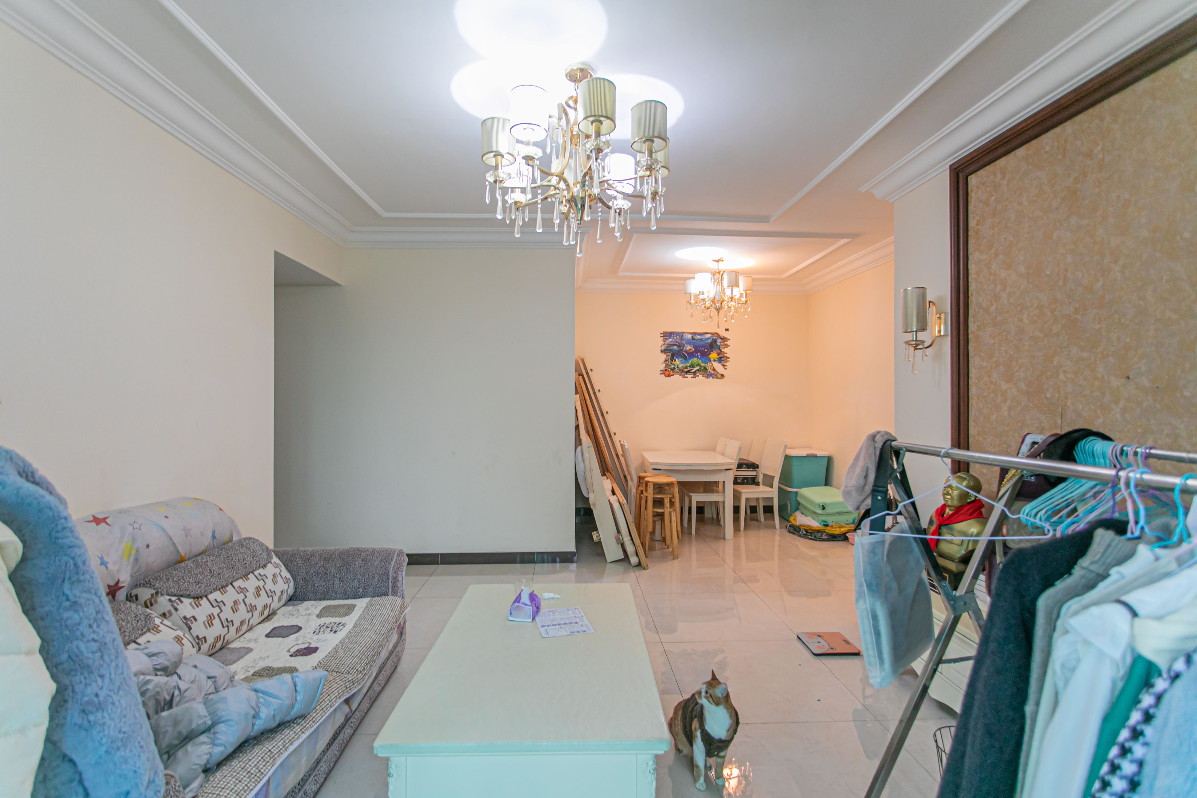 恒大翡翠华庭 3室2厅1卫 86.6万 恒大翡翠华庭 3室2厅1卫 86.6万客厅