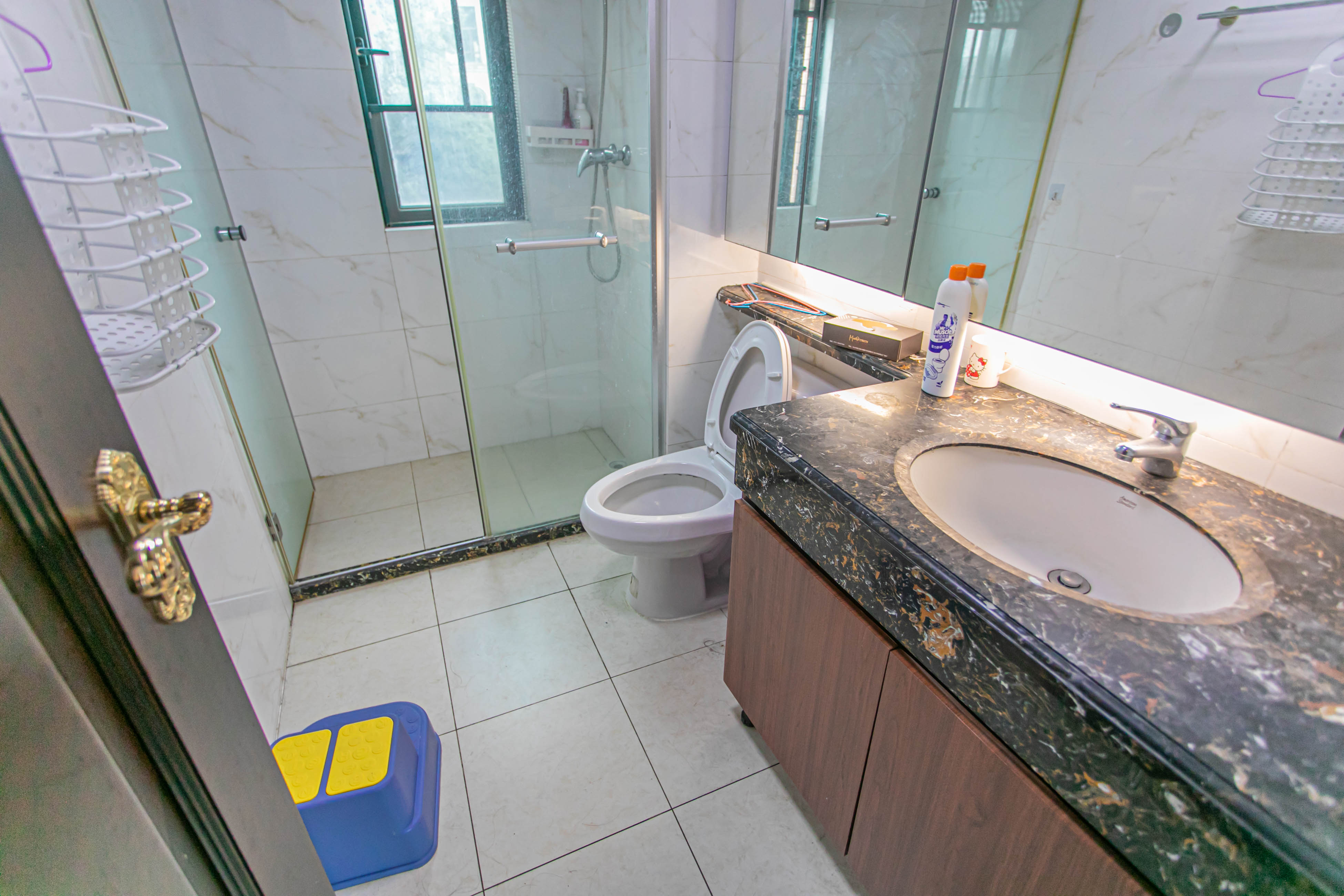 恒大翡翠华庭 3室2厅1卫 86.6万 恒大翡翠华庭 3室2厅1卫 86.6万卫生间