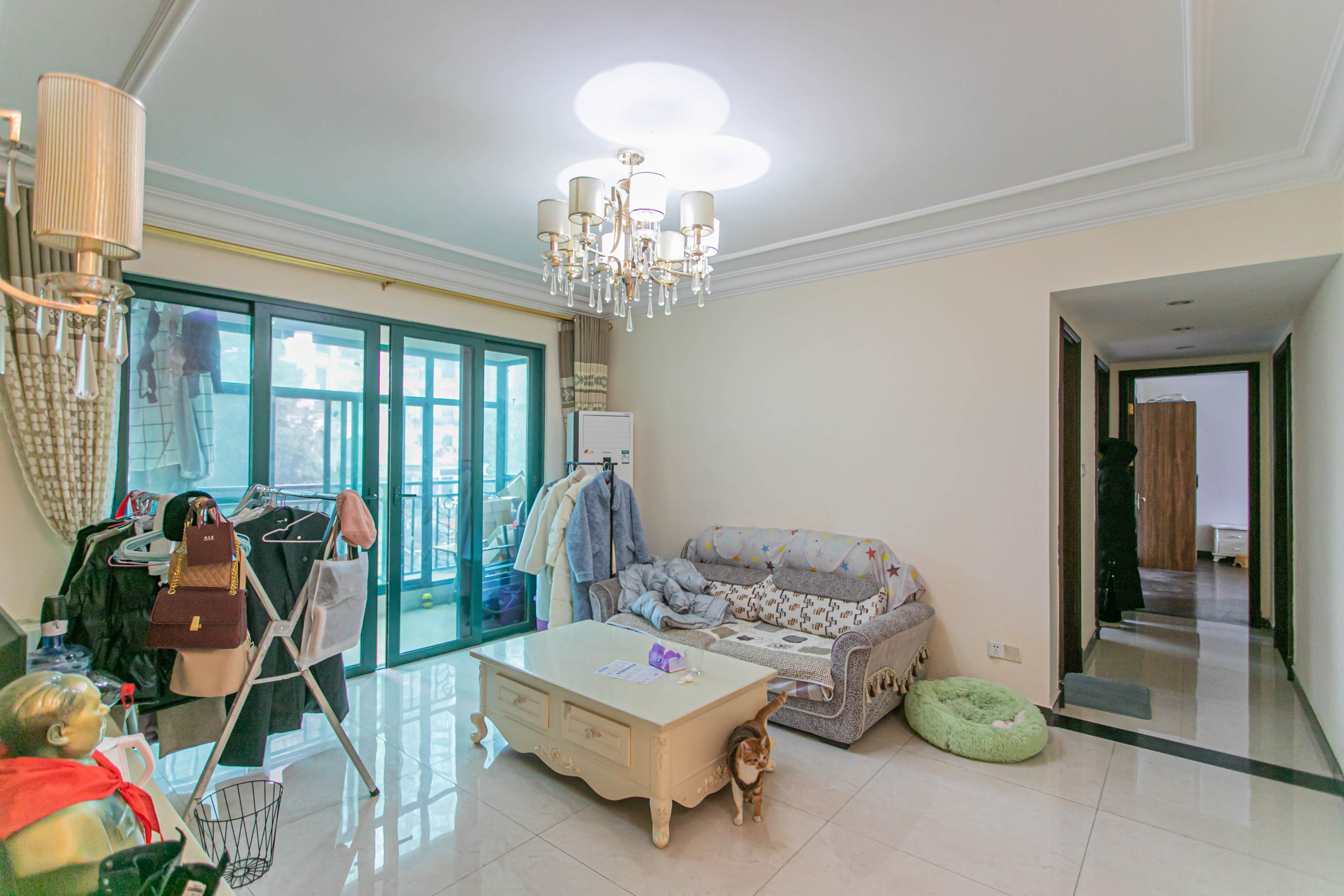 恒大翡翠华庭 3室2厅1卫 86.6万 恒大翡翠华庭 3室2厅1卫 86.6万客厅