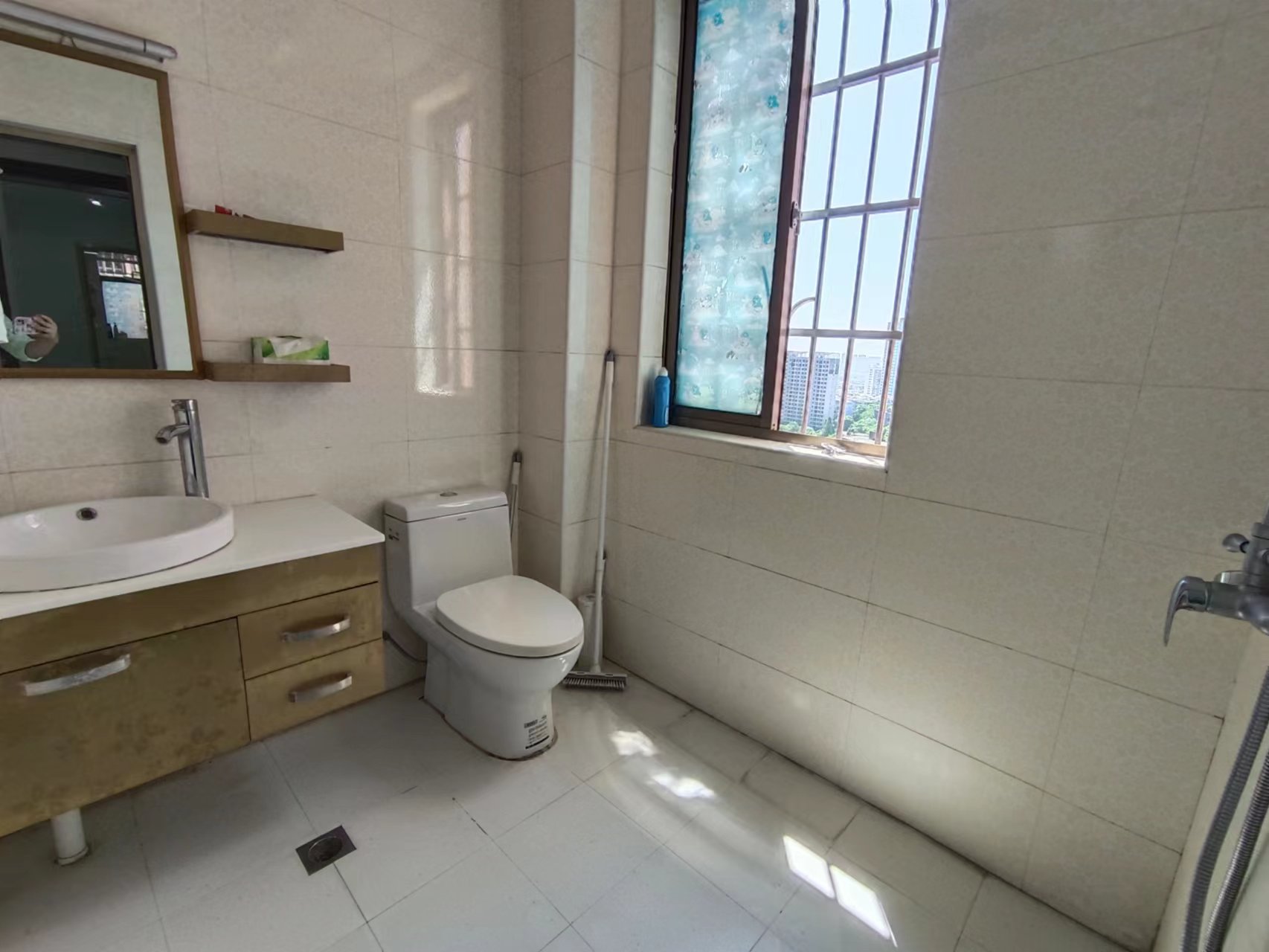 景秀名园 3室2厅2卫 55.0万 景秀名园 3室2厅2卫 55.0万客厅