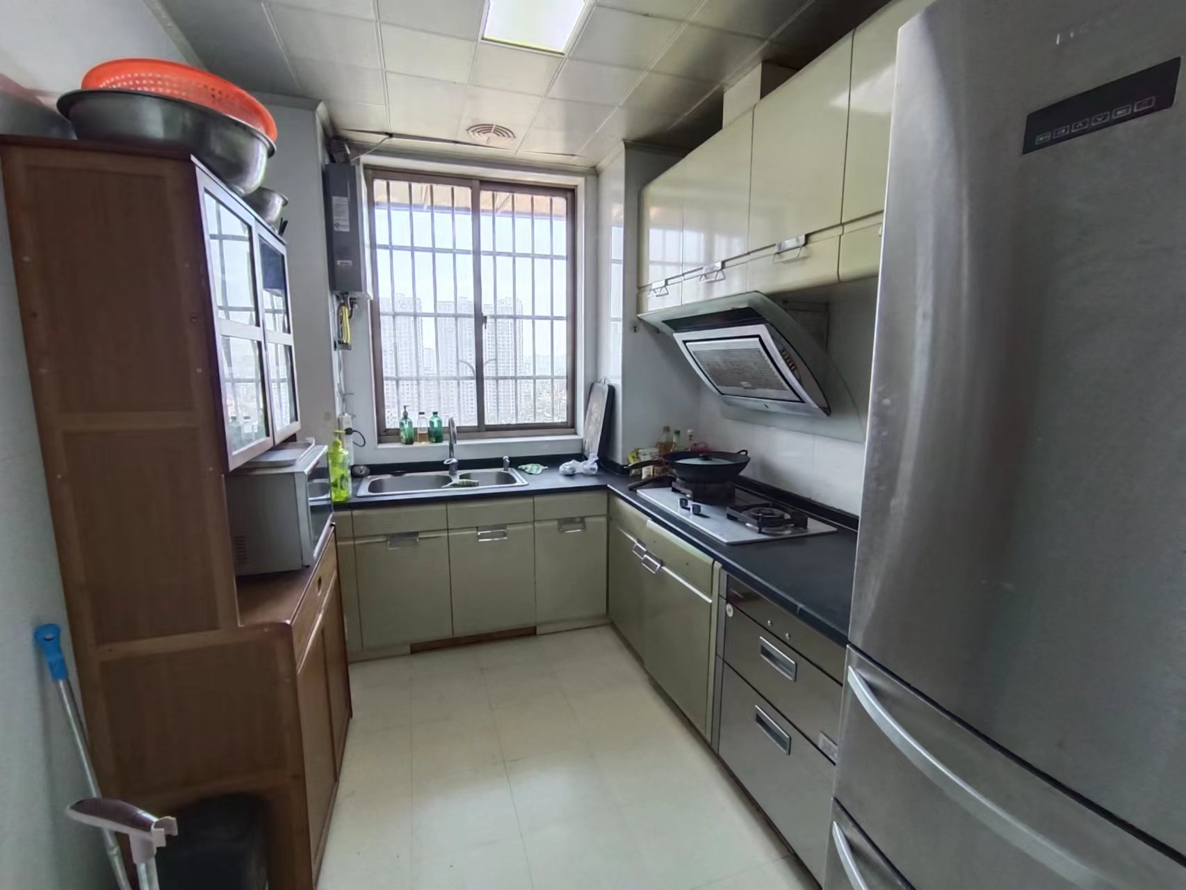 景秀名园 3室2厅2卫 55.0万 景秀名园 3室2厅2卫 55.0万客厅