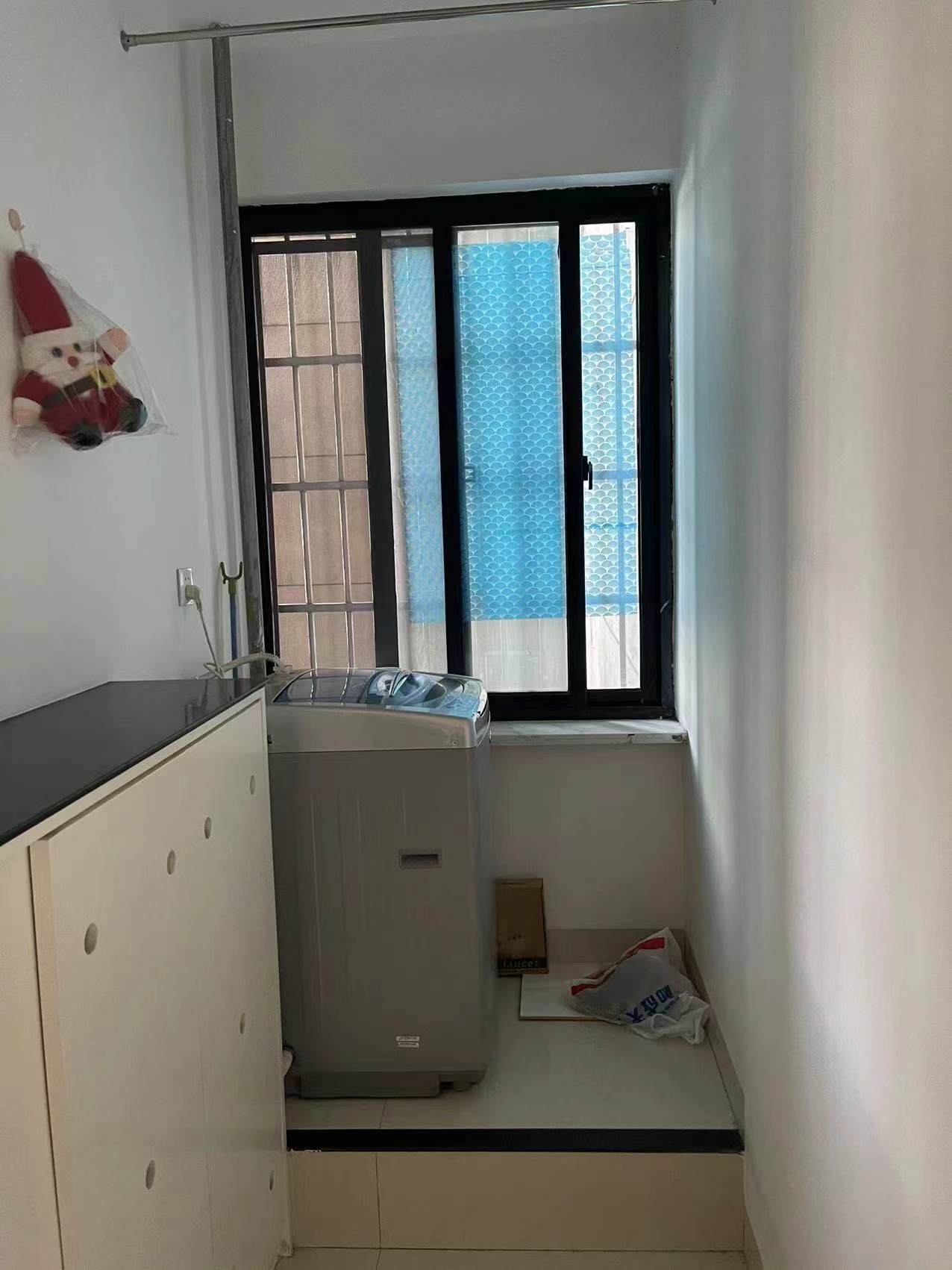 中央商业广场 3室2厅2卫 81.0万 中央商业广场 3室2厅2卫 81.0万客厅