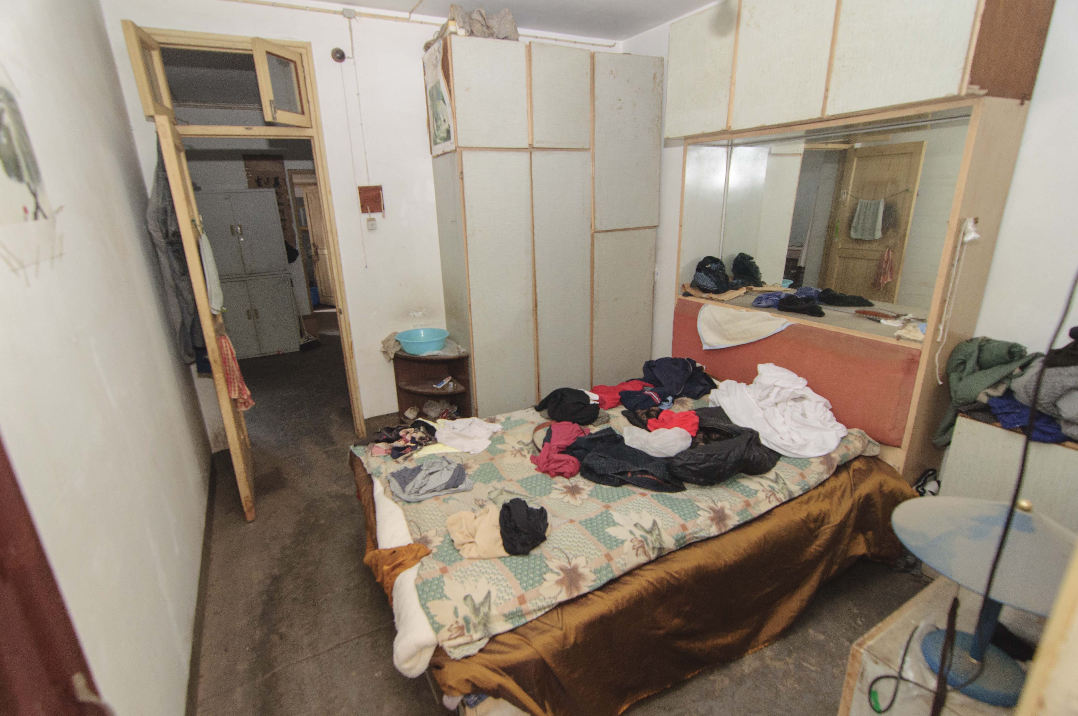 涂家冲社区（涂新小区、农商银行宿舍）  2室2厅1卫    41.0万卧室