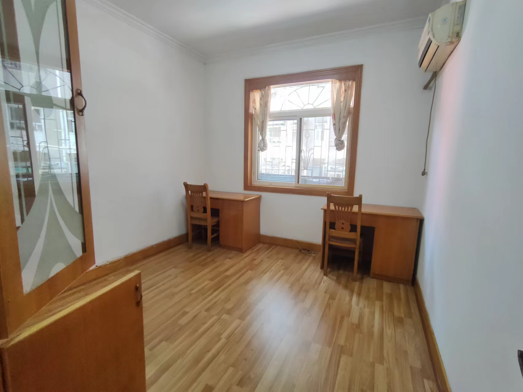 湘安小区 4室2厅2卫 54.0万 湘安小区 4室2厅2卫 54.0万客厅