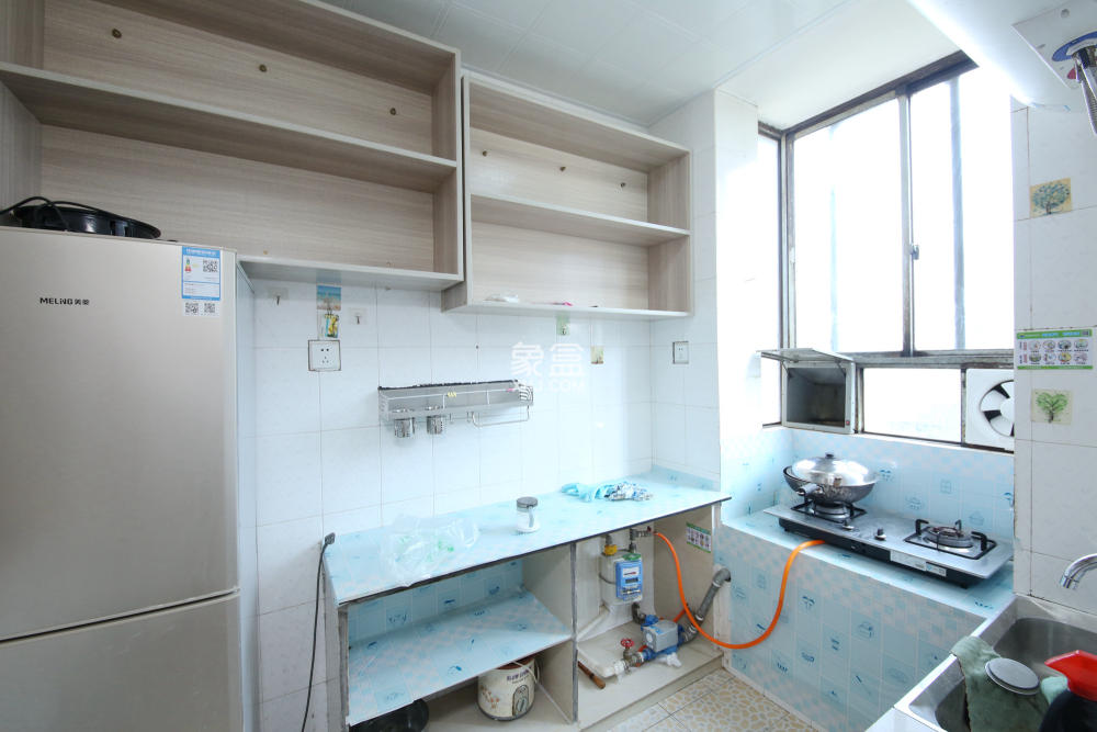 鑫邮小区  3室2厅1卫   64.80万