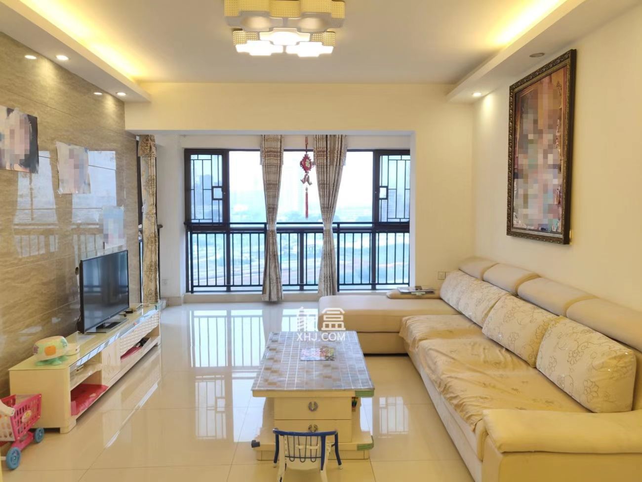 水岸花城(翠堤湾) 3室2厅2卫 46.8万 水岸花城(翠堤湾) 3室2厅2卫 46.8万客厅