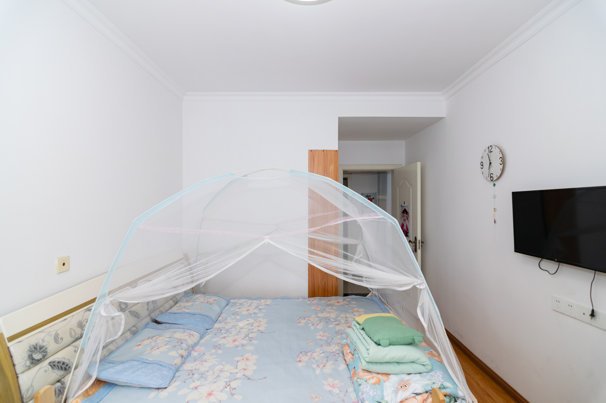 勤诚达新界  3室2厅1卫    90.0万 勤诚达新界  3室2厅1卫    90.0万卧室