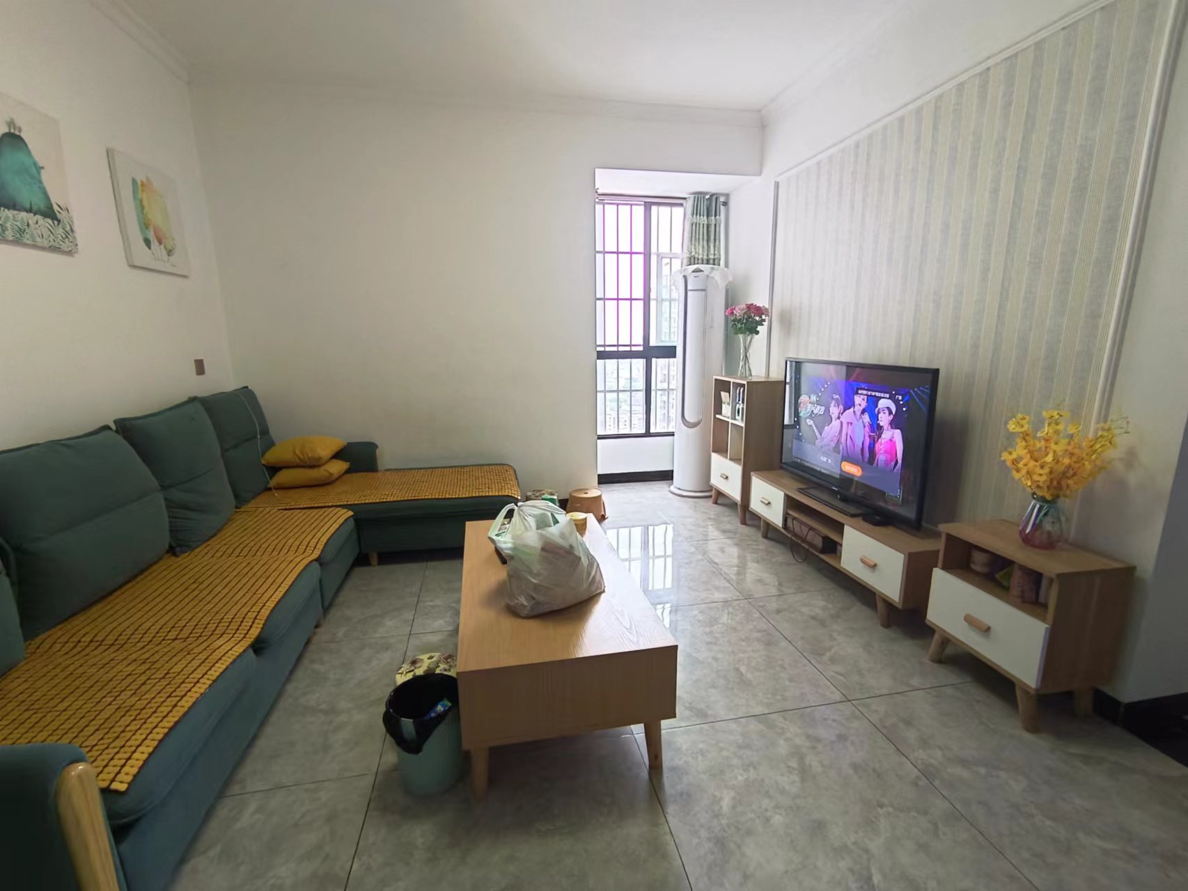 圣华名城建设北路110号 2室2厅1卫 45.0万 圣华名城建设北路110号 2室2厅1卫 45.0万客厅