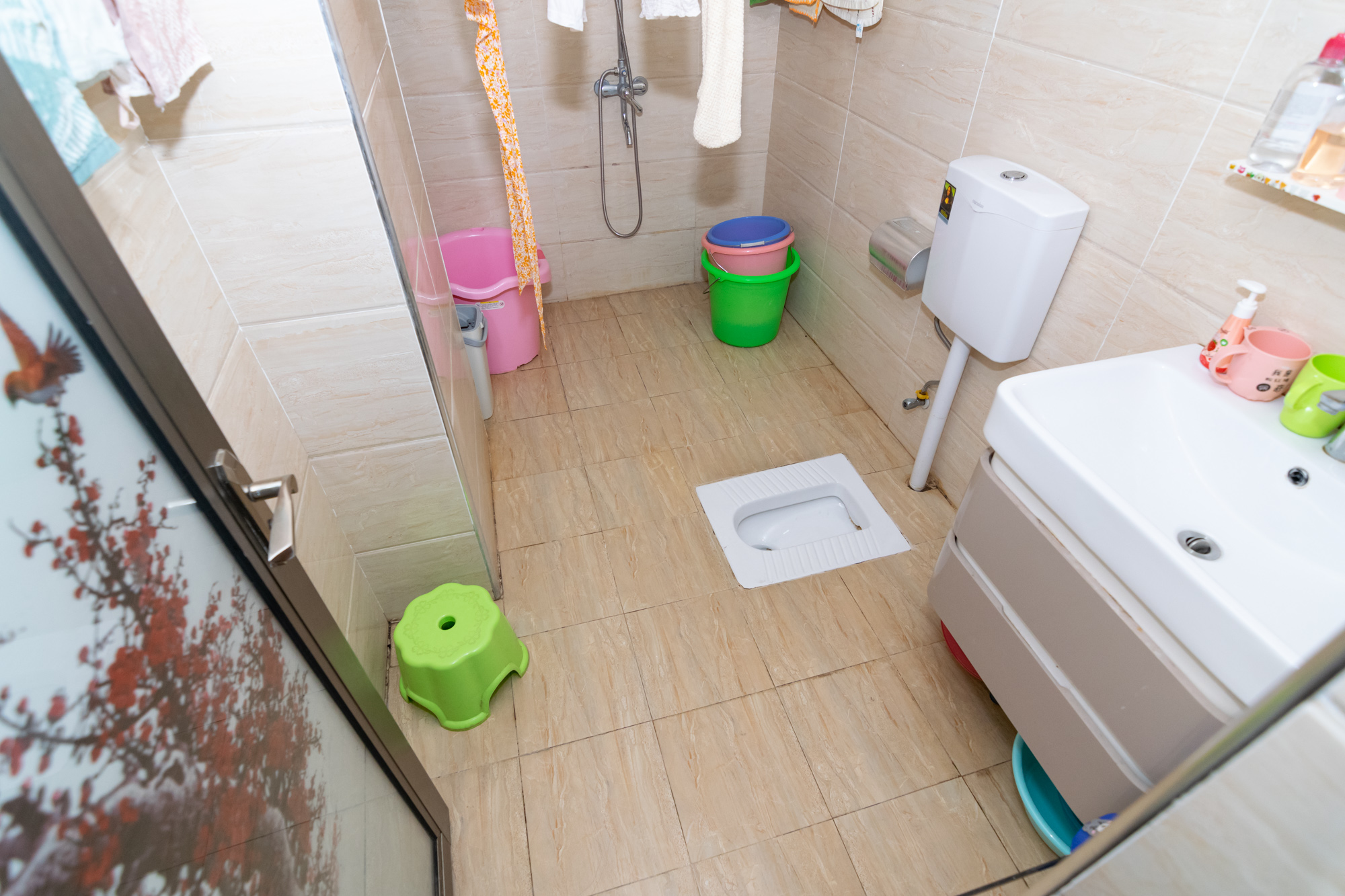 勤诚达新界  3室2厅1卫    90.0万 勤诚达新界  3室2厅1卫    90.0万卫生间