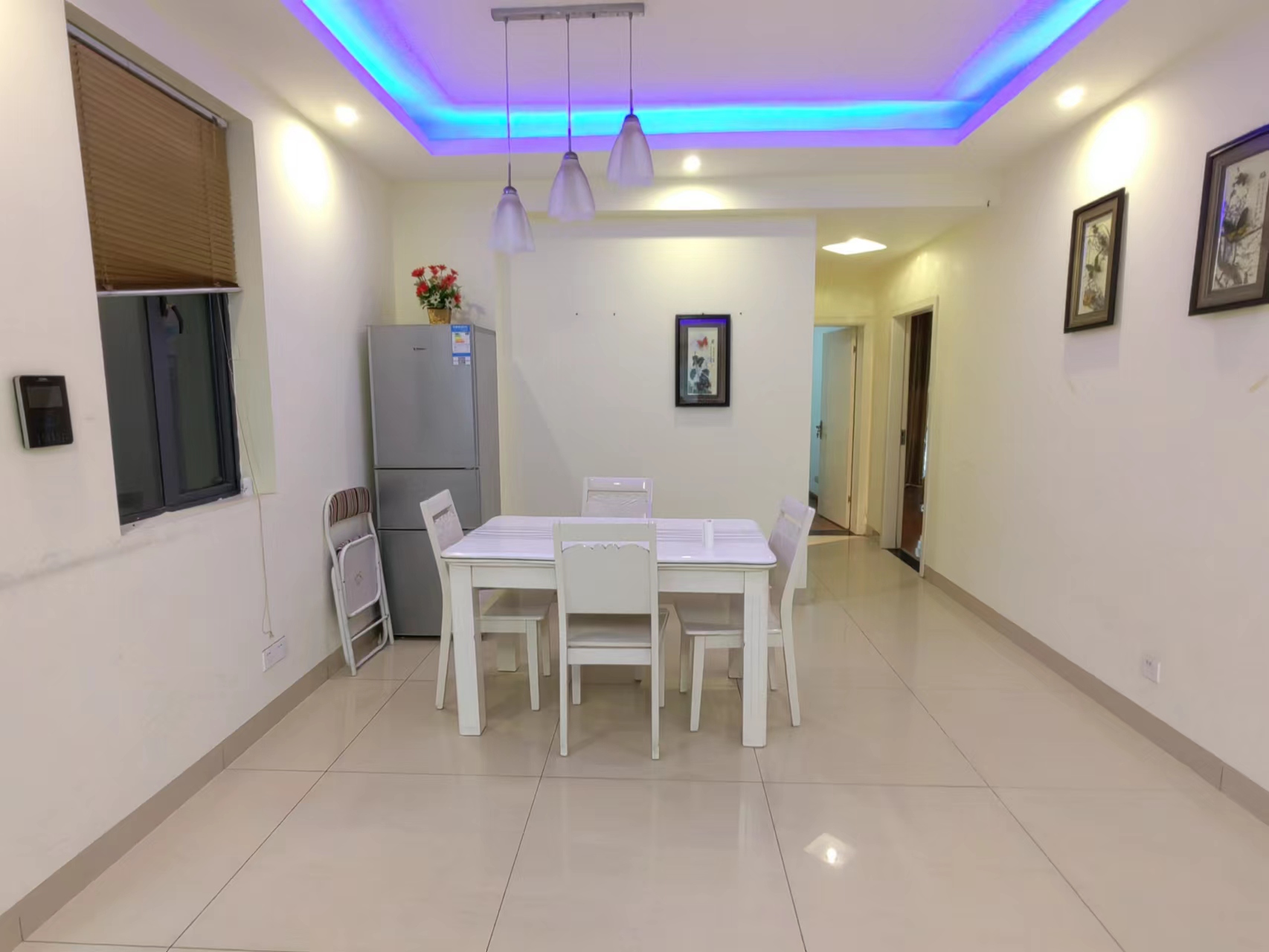 泰山公馆 3室2厅1卫 80.0万 泰山公馆 3室2厅1卫 80.0万客厅