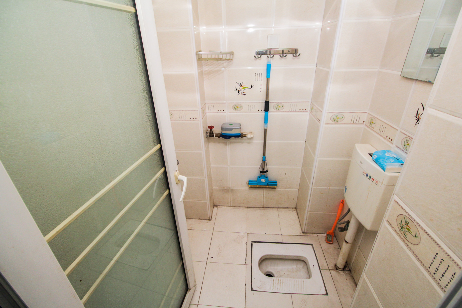 加加大街（华景苑）  1室1厅1卫    36.5万卫生间