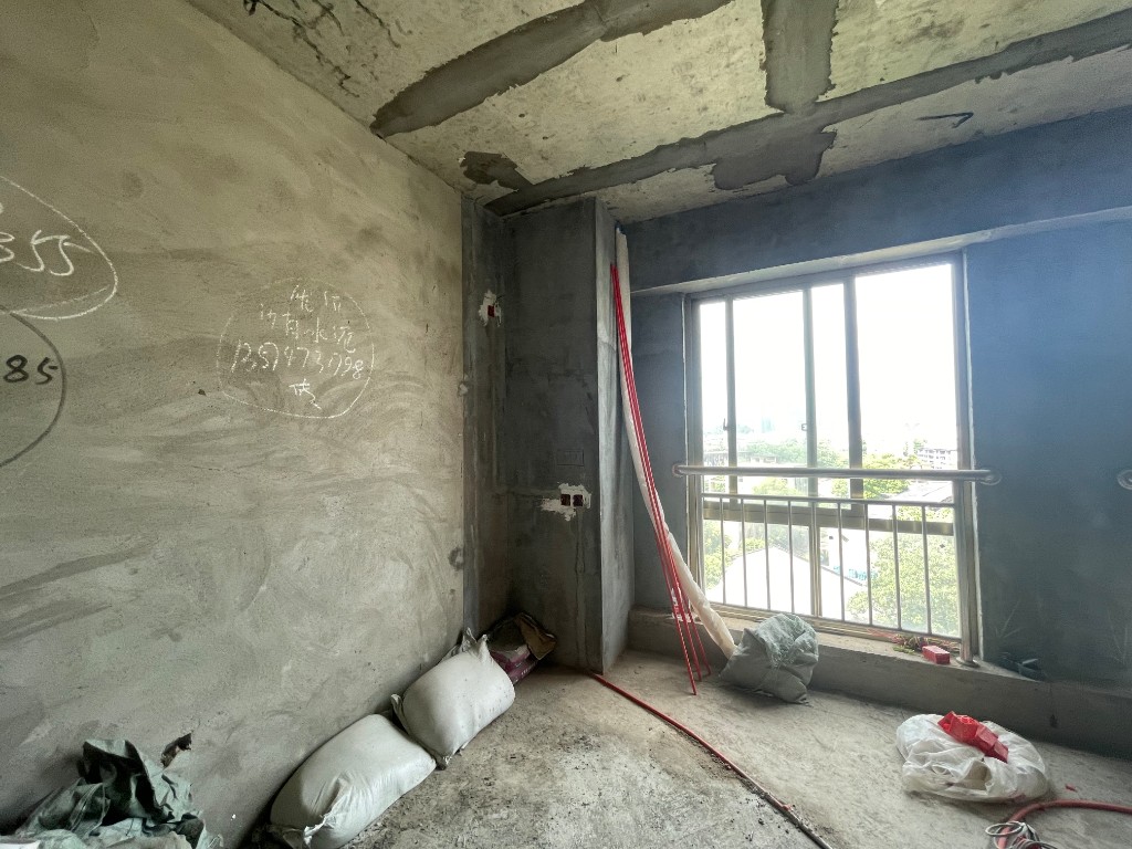 香格里拉  2室1厅1卫    30.8万 香格里拉  2室1厅1卫    30.8万客厅