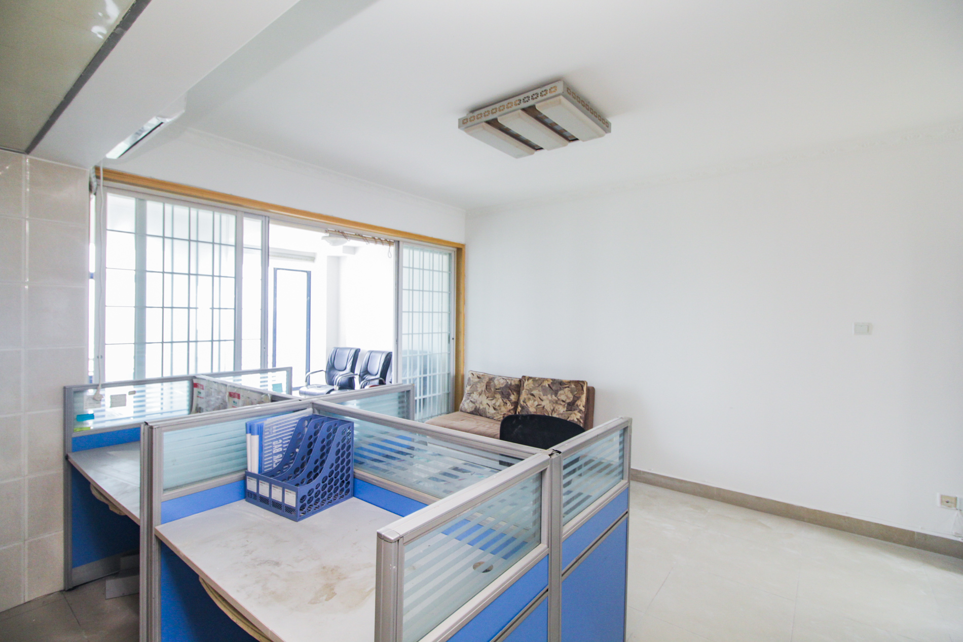 加加大街（华景苑）  1室1厅1卫    36.5万卧室