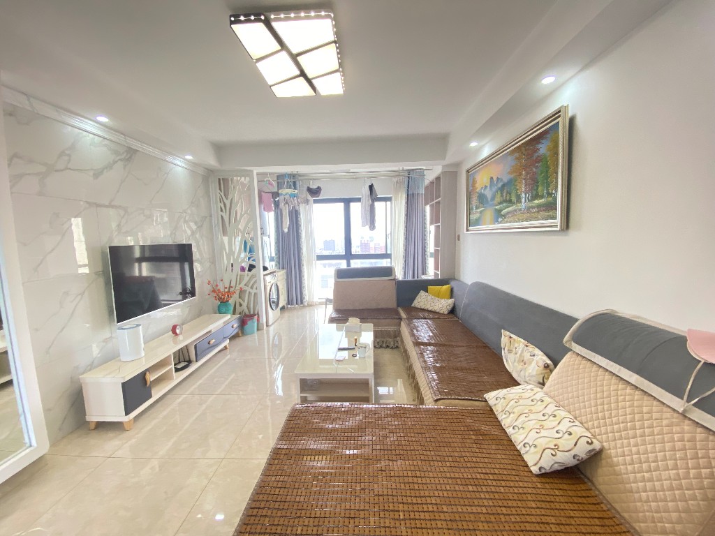 城发郦城 3室2厅2卫 79.8万 城发郦城 3室2厅2卫 79.8万客厅