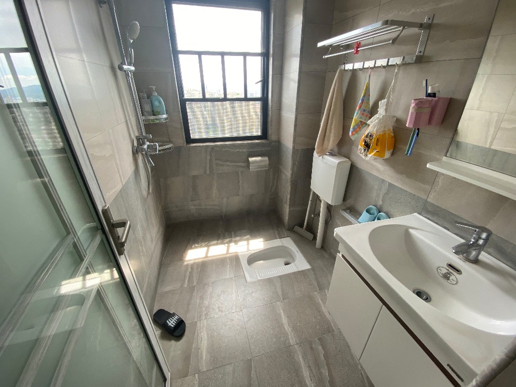 城发郦城 3室2厅2卫 79.8万 城发郦城 3室2厅2卫 79.8万客厅