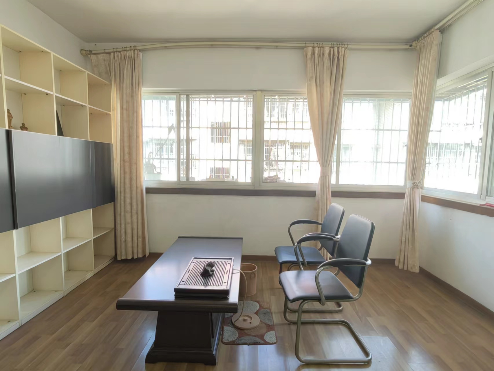 邮政二村  3室2厅1卫   58.80万客厅