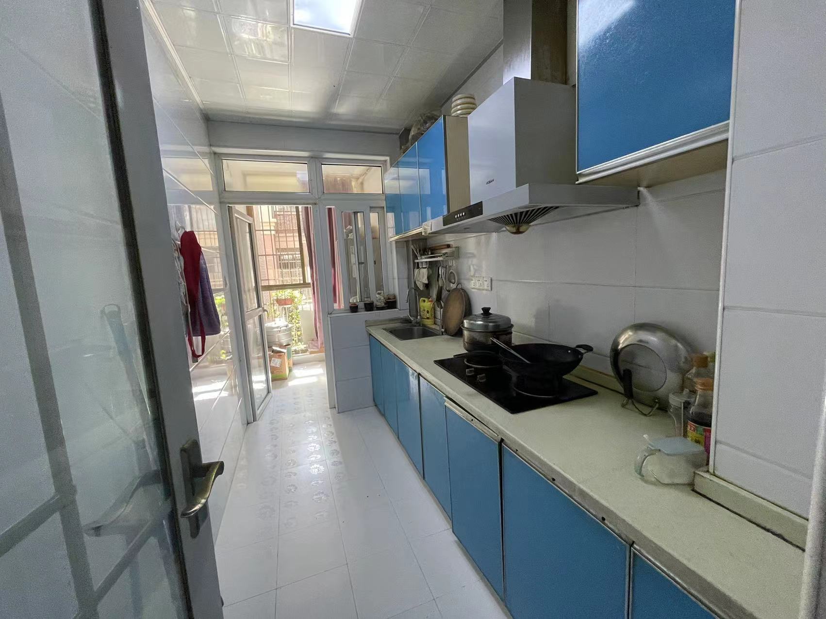 协力大山地  2室2厅1卫    32.0万 协力大山地  2室2厅1卫    32.0万客厅