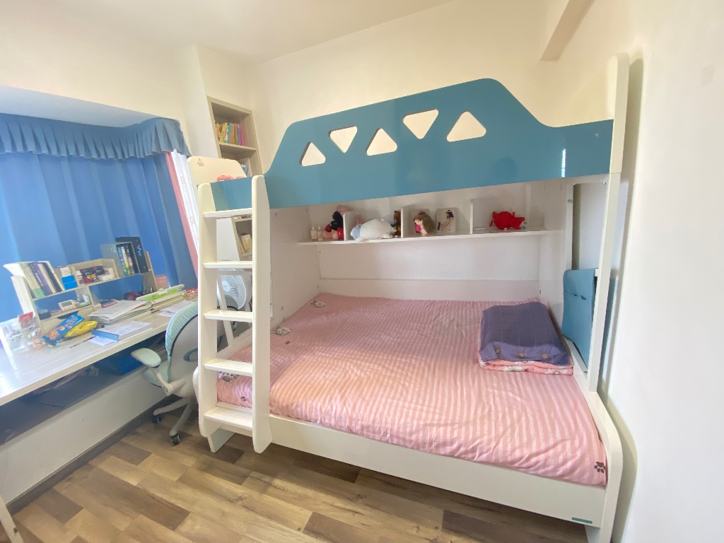 城发郦城 3室2厅2卫 79.8万 城发郦城 3室2厅2卫 79.8万客厅