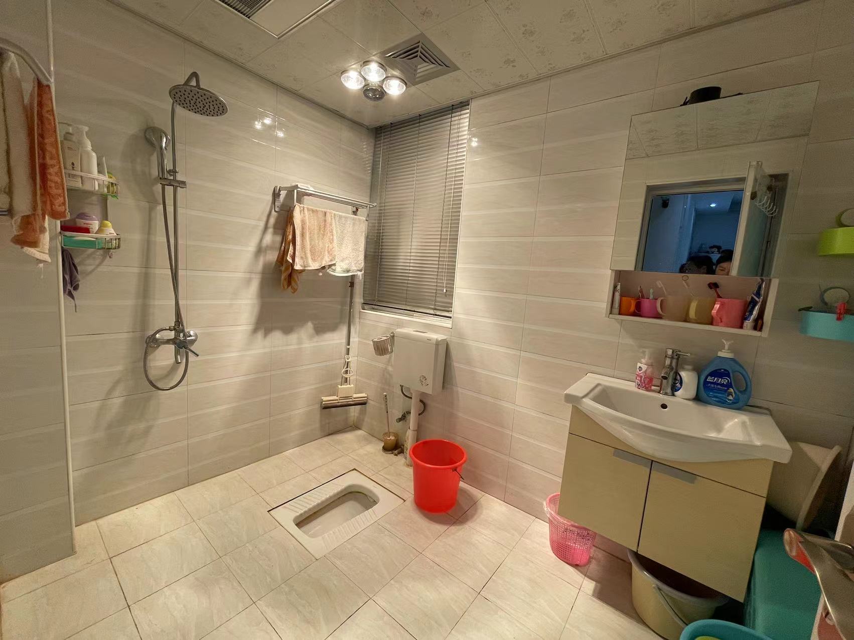 协力大山地  2室2厅1卫    32.0万 协力大山地  2室2厅1卫    32.0万客厅