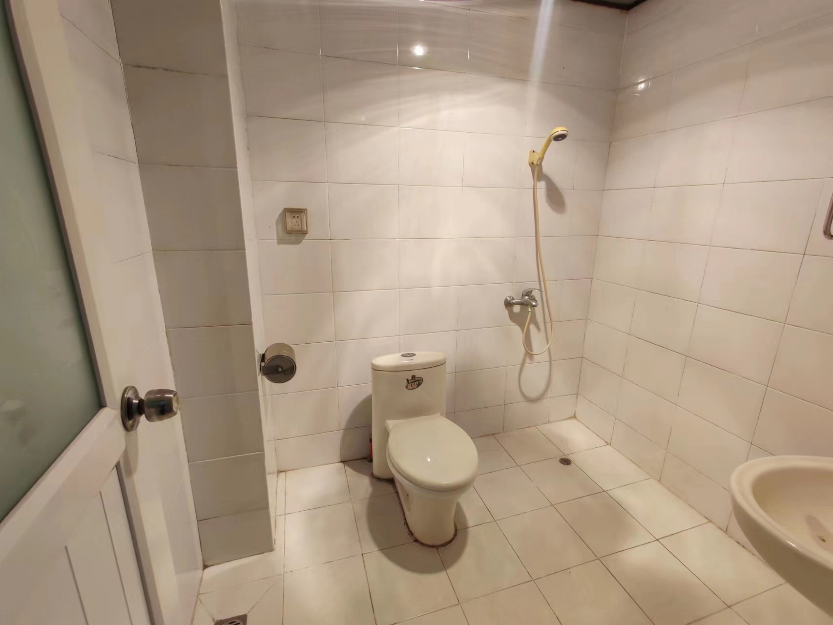 金泰园小区 3室2厅2卫 48.0万 金泰园小区 3室2厅2卫 48.0万客厅