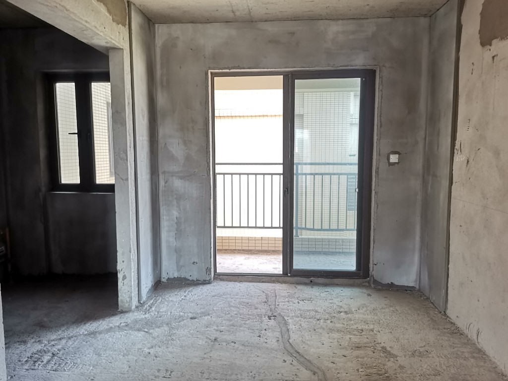 湖湘文化城(锦绣香江) 3室2厅2卫 59.8万 湖湘文化城(锦绣香江) 3室2厅2卫 59.8万客厅