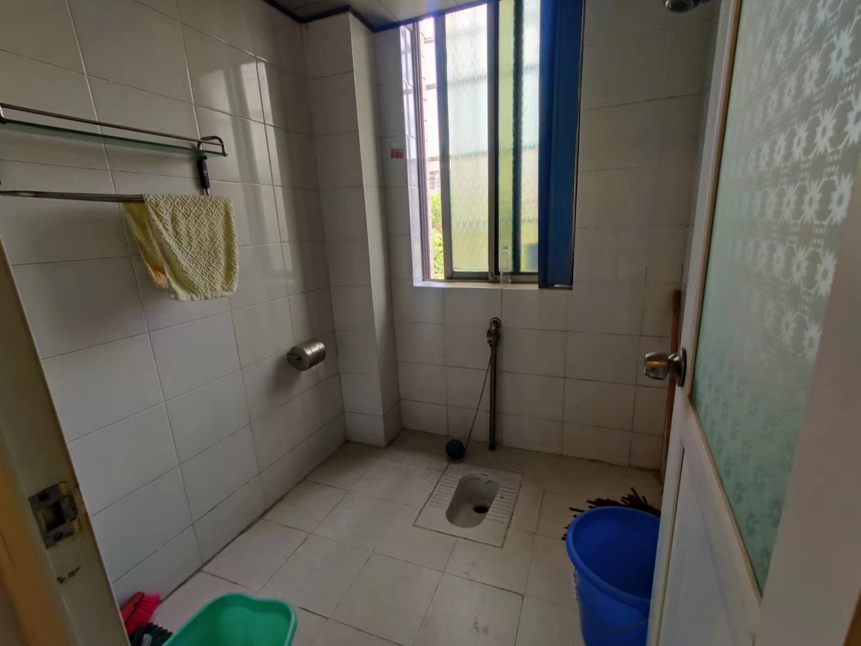 金泰园小区 3室2厅2卫 48.0万 金泰园小区 3室2厅2卫 48.0万客厅