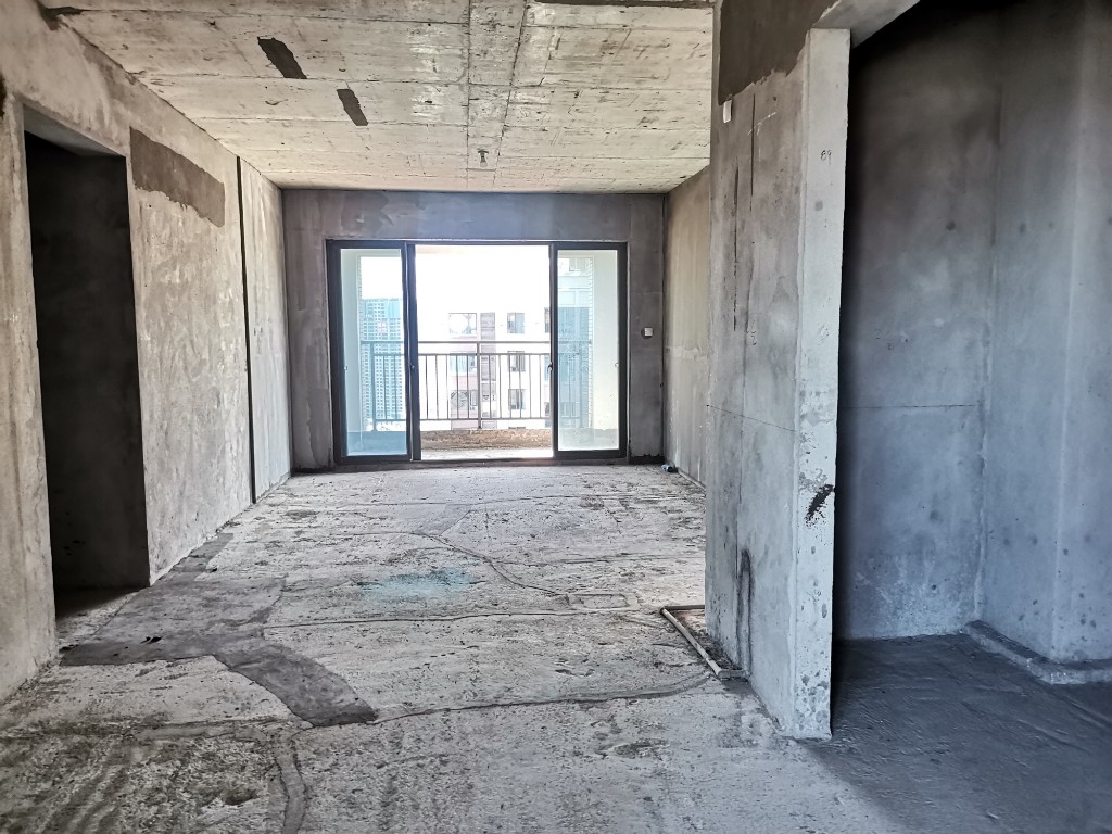 湖湘文化城(锦绣香江) 3室2厅2卫 59.8万 湖湘文化城(锦绣香江) 3室2厅2卫 59.8万客厅