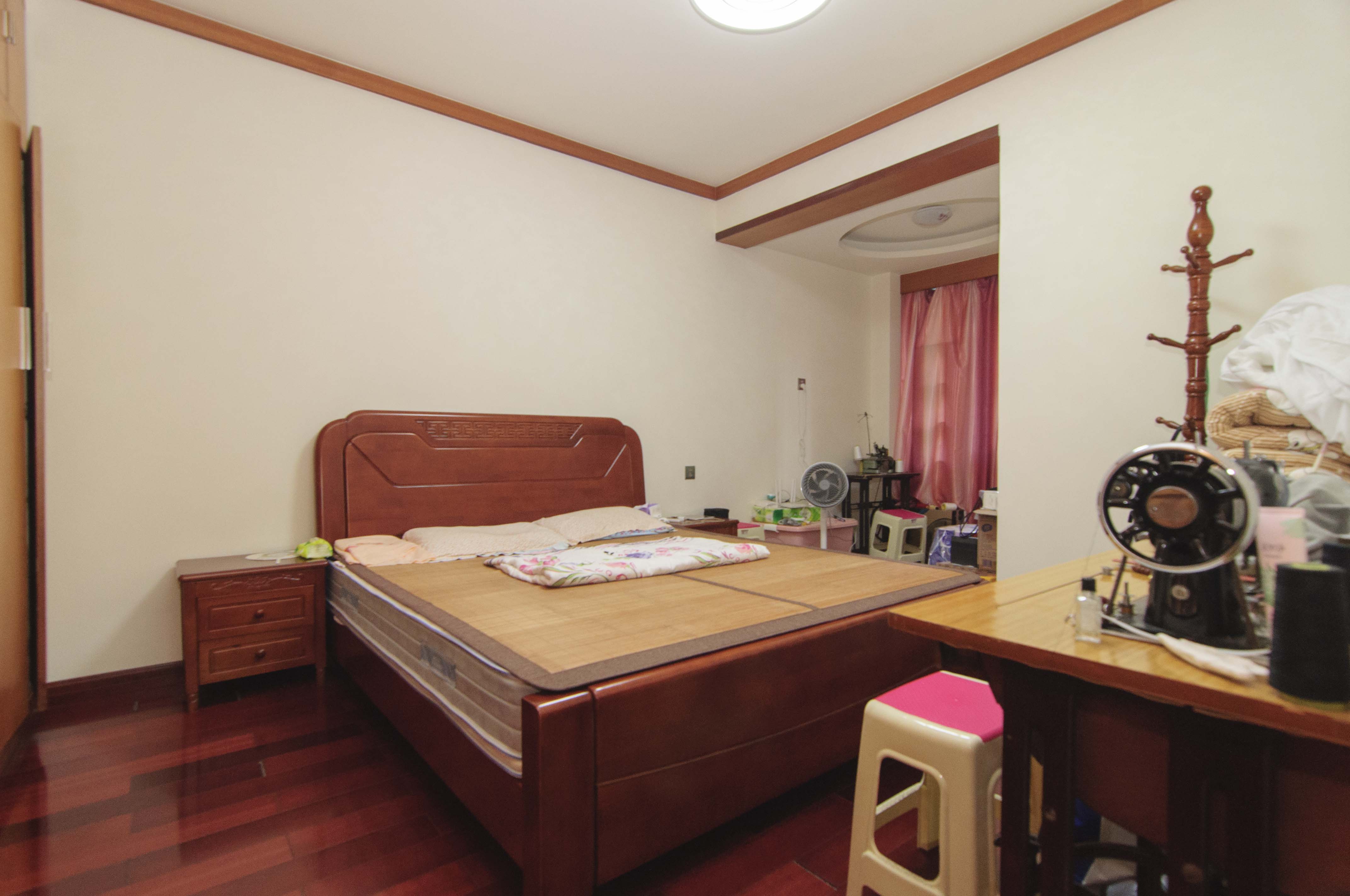 翡翠林居  2室2厅1卫   82.00万卧室