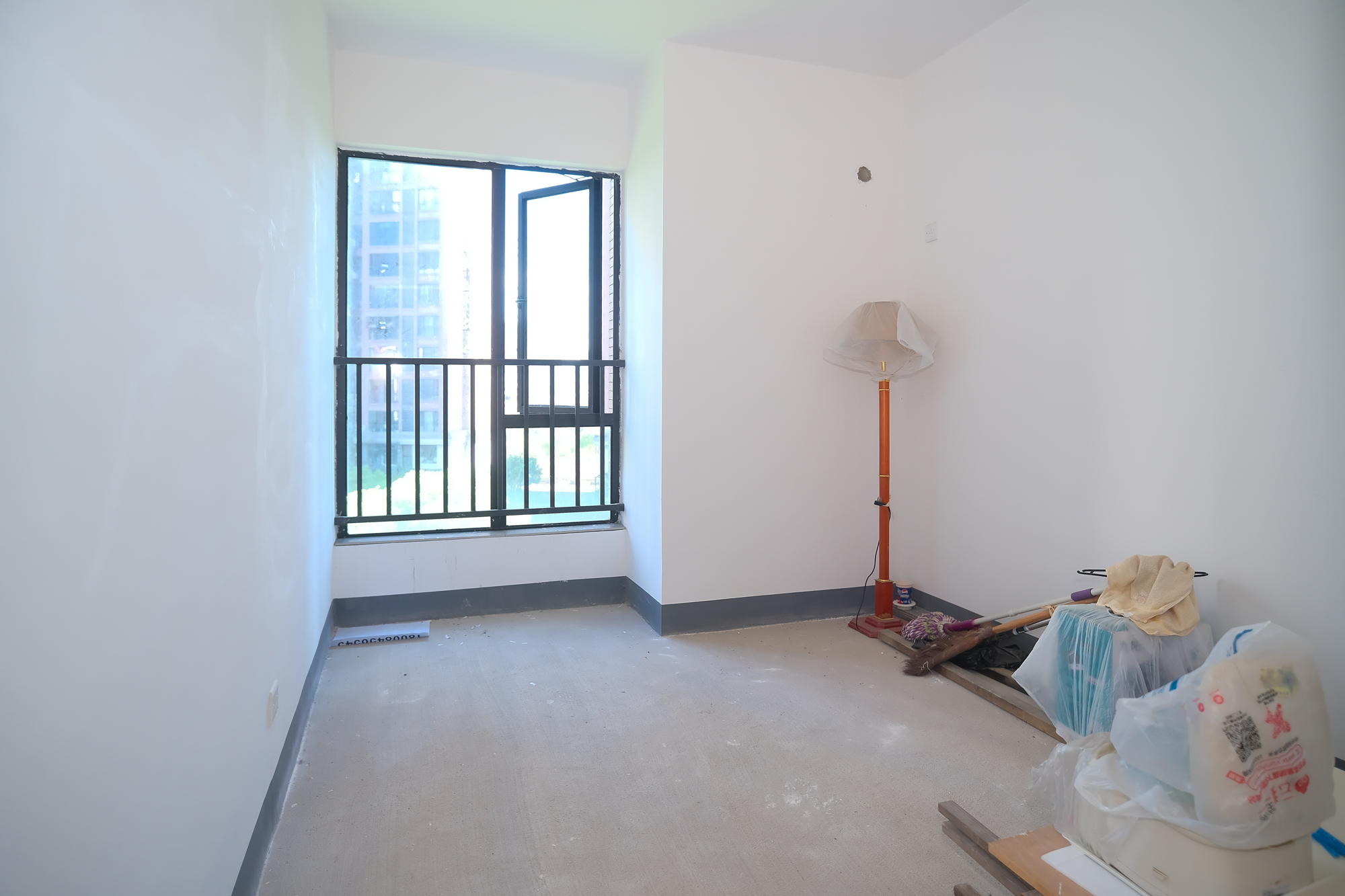 三一街区  3室2厅1卫   85.50万其他