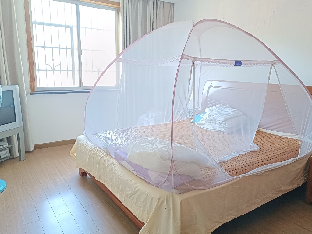 家园小区  7室2厅3卫    92.8万 家园小区  7室2厅3卫    92.8万客厅