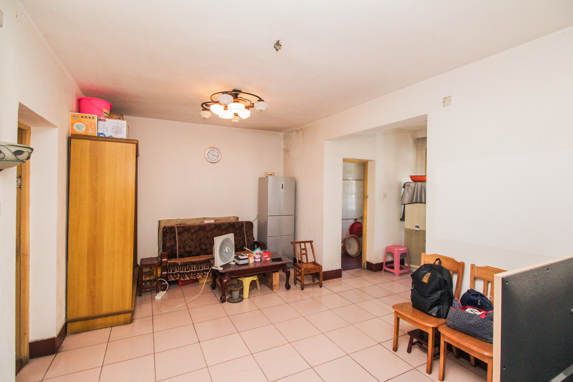 南园小区 2室2厅1卫 33.8万 南园小区 2室2厅1卫 33.8万客厅