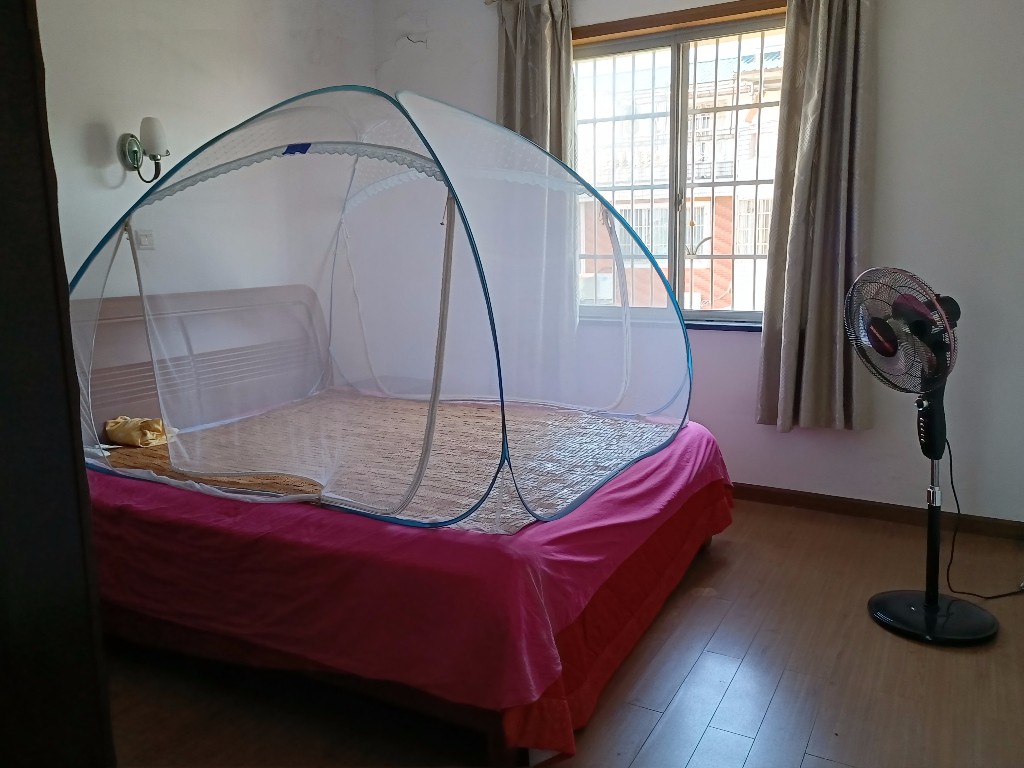 家园小区  7室2厅3卫    92.8万 家园小区  7室2厅3卫    92.8万客厅