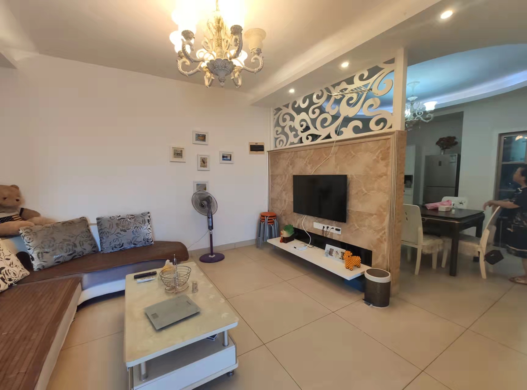 金色荷塘 2室2厅1卫 65.0万 金色荷塘 2室2厅1卫 65.0万客厅