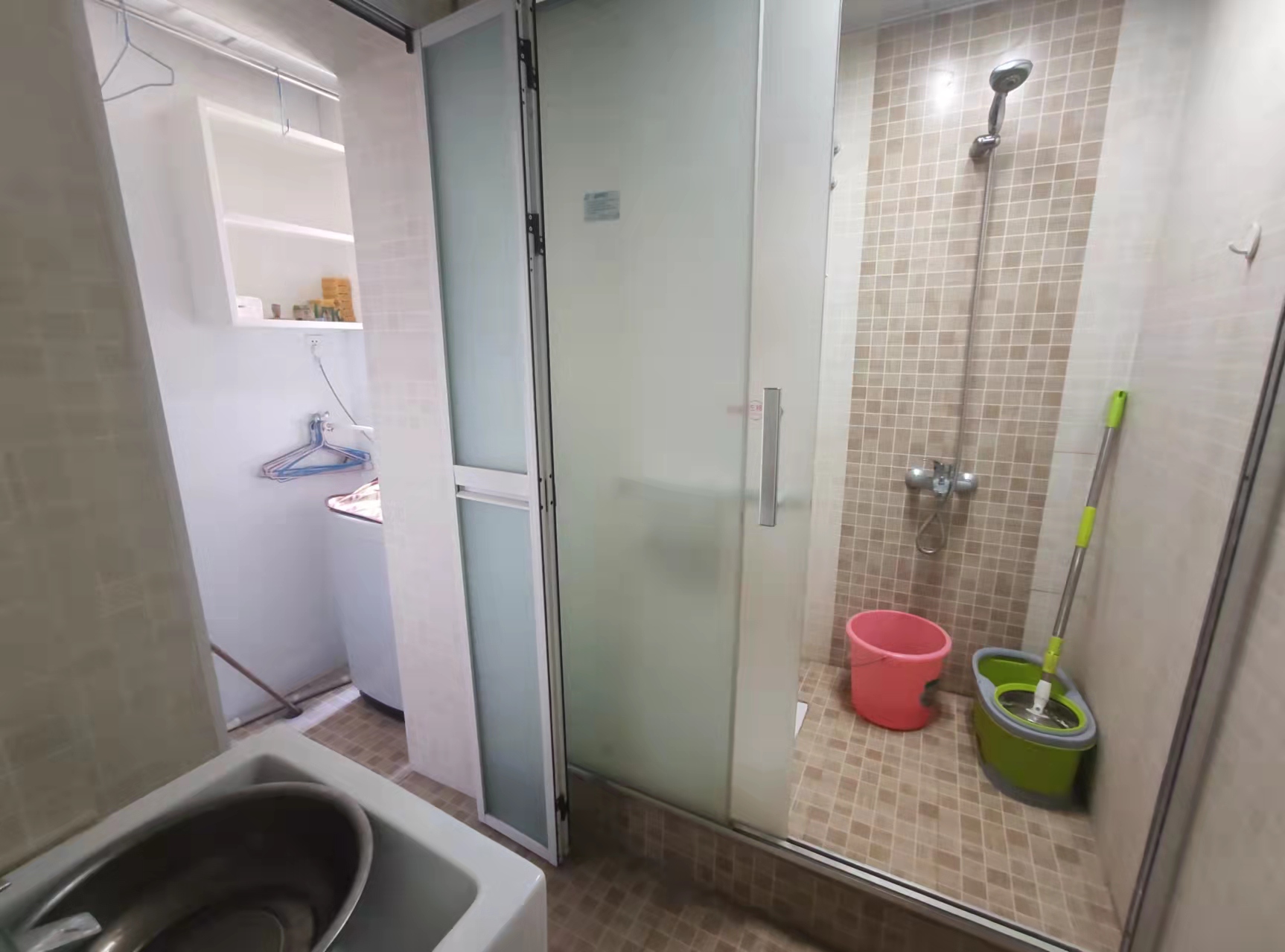 金色荷塘 2室2厅1卫 65.0万 金色荷塘 2室2厅1卫 65.0万客厅