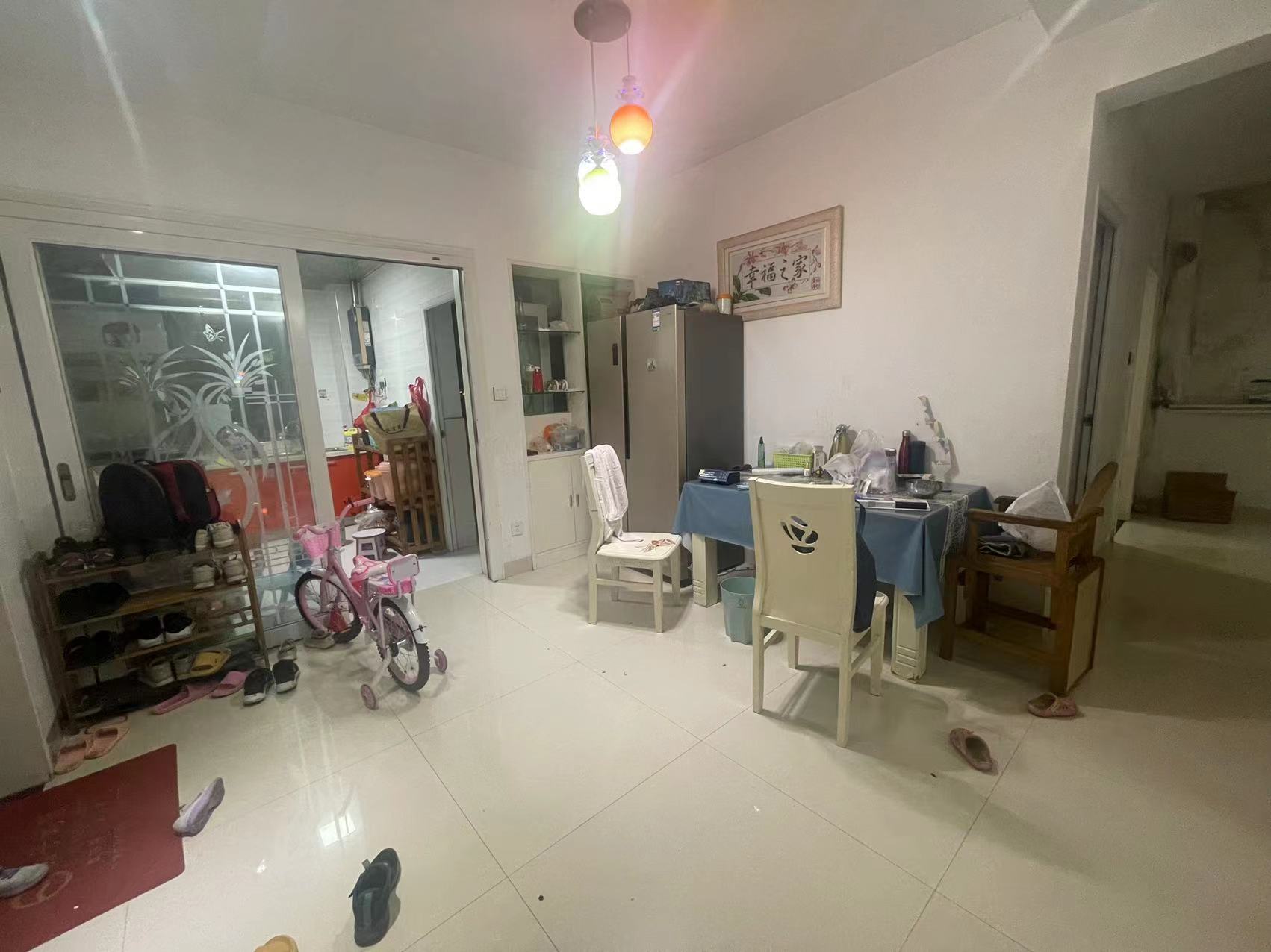 香山美境  3室2厅2卫    73.0万 香山美境  3室2厅2卫    73.0万客厅