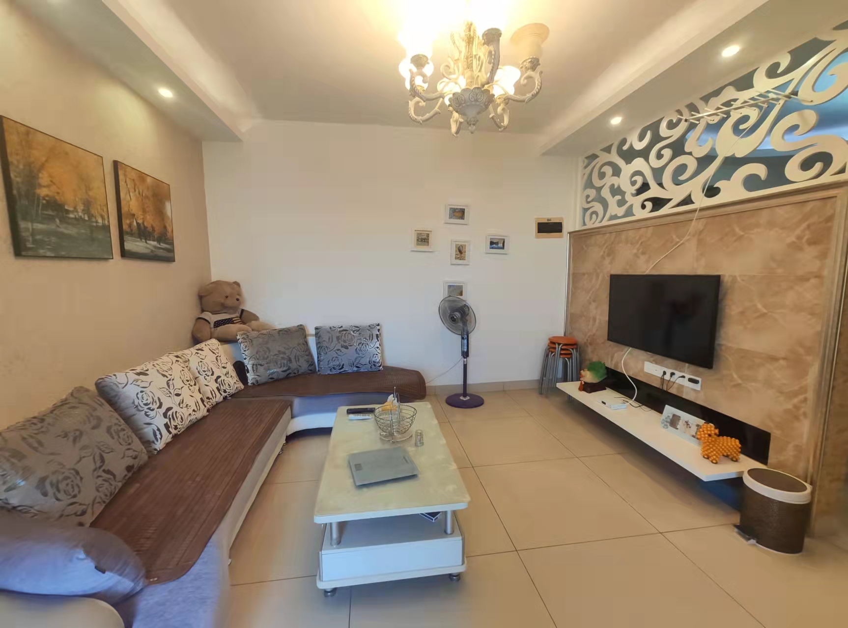 金色荷塘 2室2厅1卫 65.0万 金色荷塘 2室2厅1卫 65.0万客厅