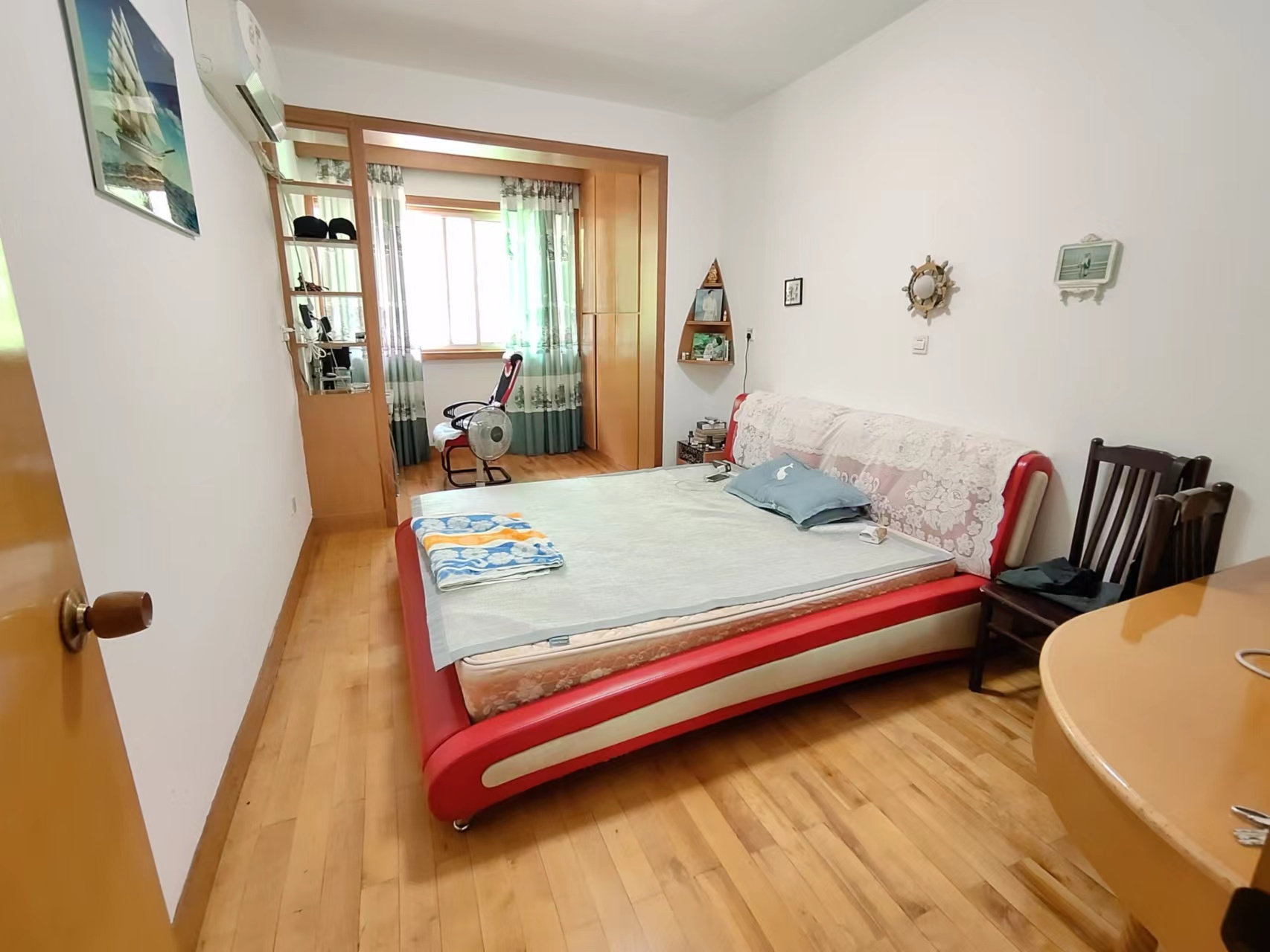 天鹅花园 3室2厅2卫 66.0万 天鹅花园 3室2厅2卫 66.0万客厅