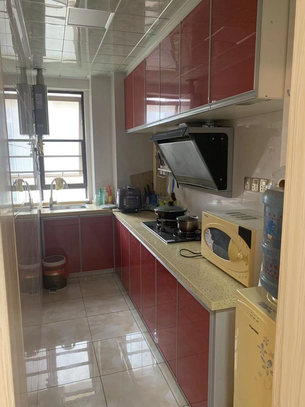 中泰财富湘江 1室0厅1卫 50.0万 中泰财富湘江 1室0厅1卫 50.0万客厅