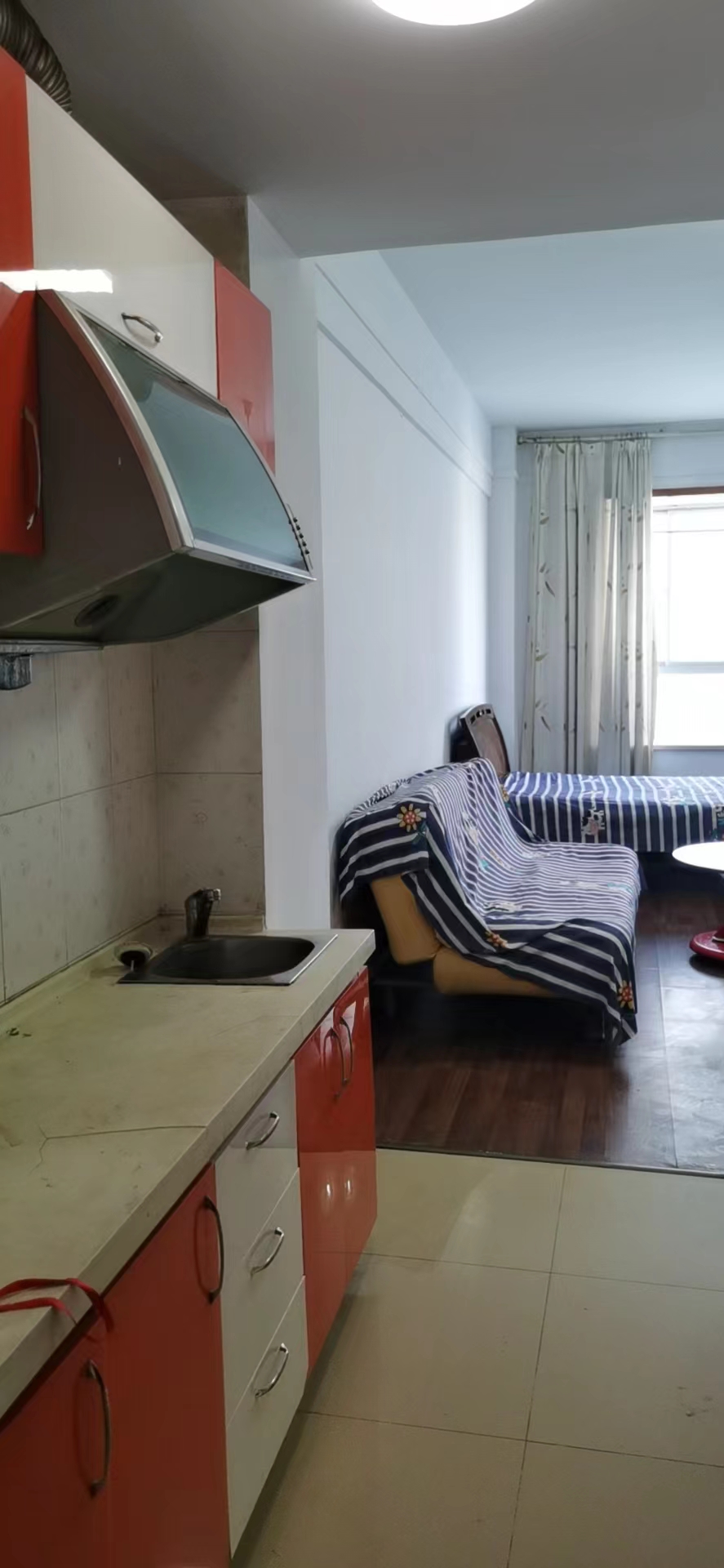 东都大酒店(东都大厦) 1室1厅1卫 23.8万 东都大酒店(东都大厦) 1室1厅1卫 23.8万客厅