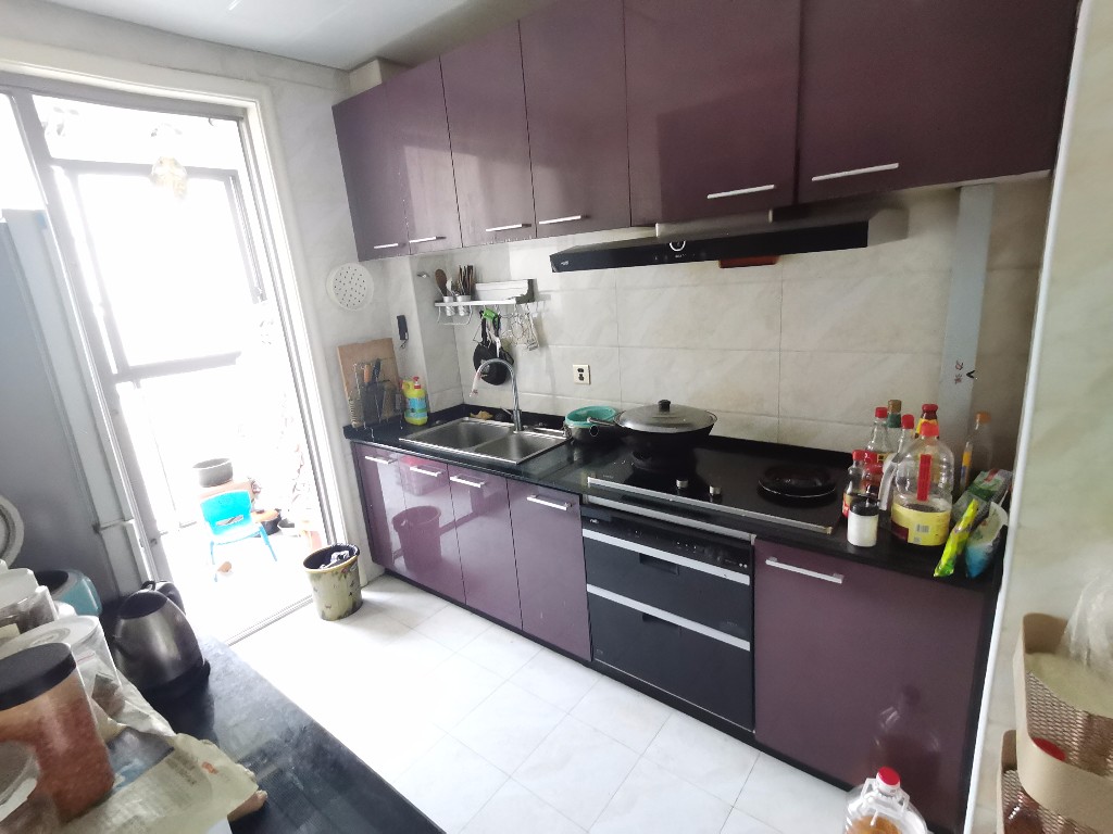 莱茵小镇 3室2厅2卫 58.8万 莱茵小镇 3室2厅2卫 58.8万客厅