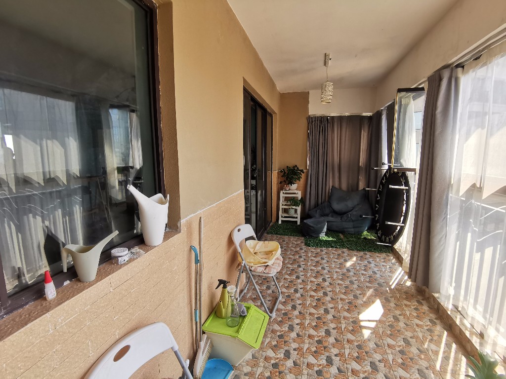 东部美的城 3室2厅2卫 88.0万 东部美的城 3室2厅2卫 88.0万客厅