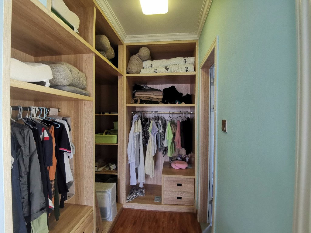 东部美的城 3室2厅2卫 88.0万 东部美的城 3室2厅2卫 88.0万客厅