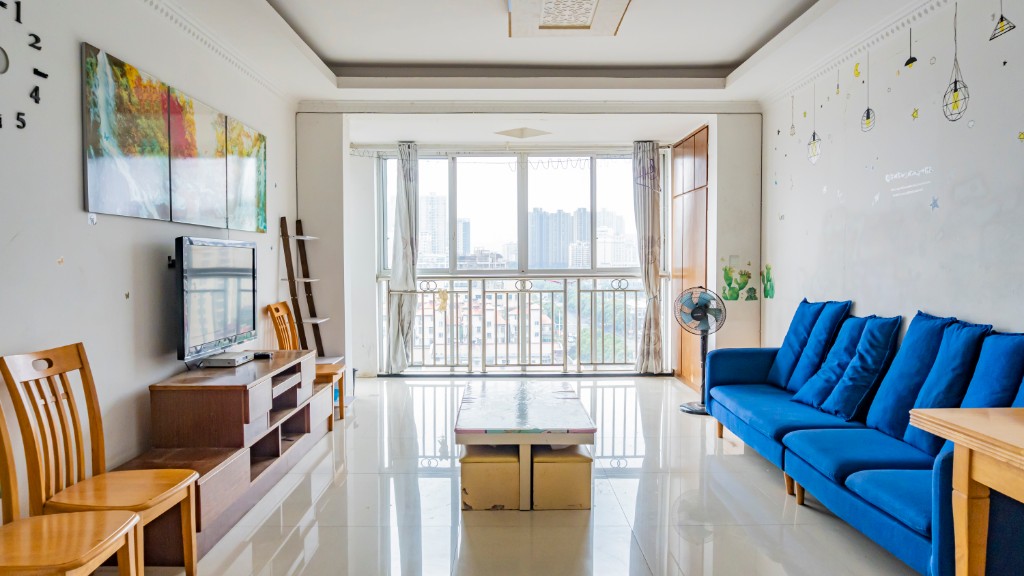 龙洲汇龙苑  2室2厅1卫    50.8万客厅